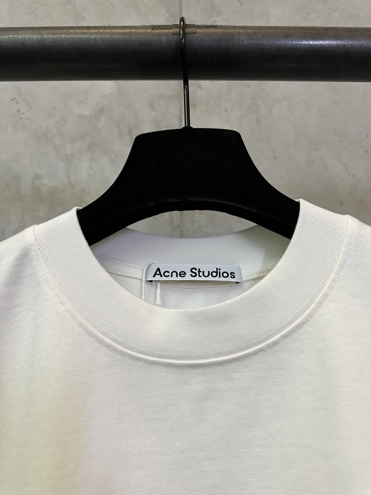 Embellished Logo Heavyweight Cotton T-Shirt D22512372 — view 7