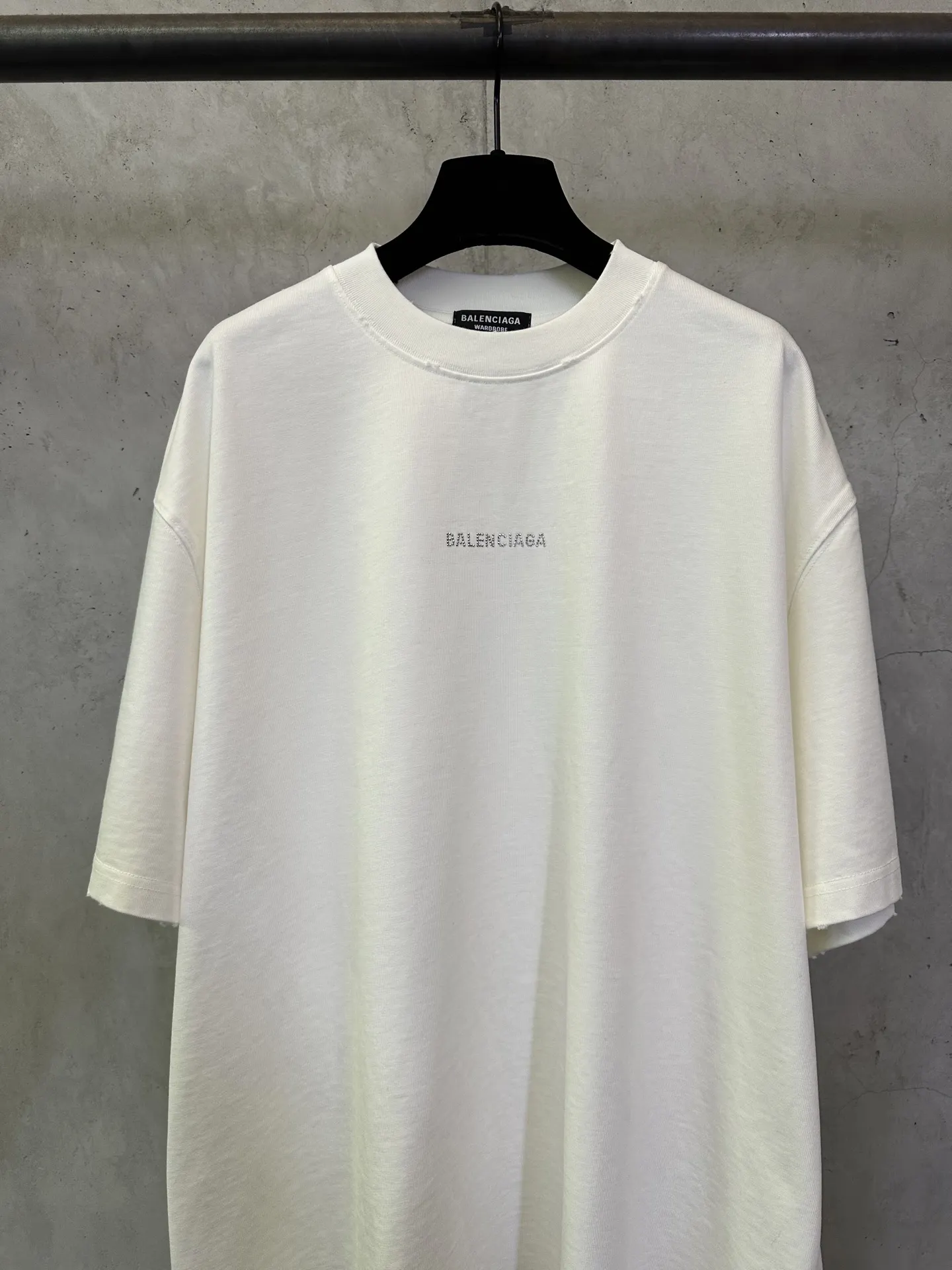 Logo Rhinestone Heavyweight Cotton T-Shirt D22515301 — view 3
