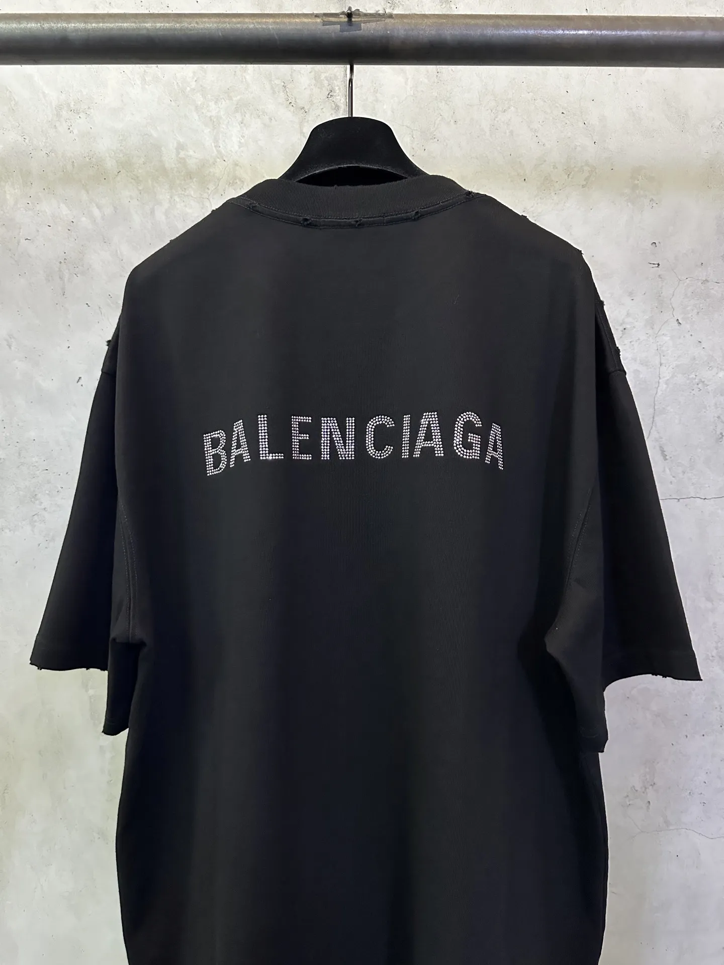 Rhinestone Logo Heavyweight Cotton T-Shirt D22515300 — view 5