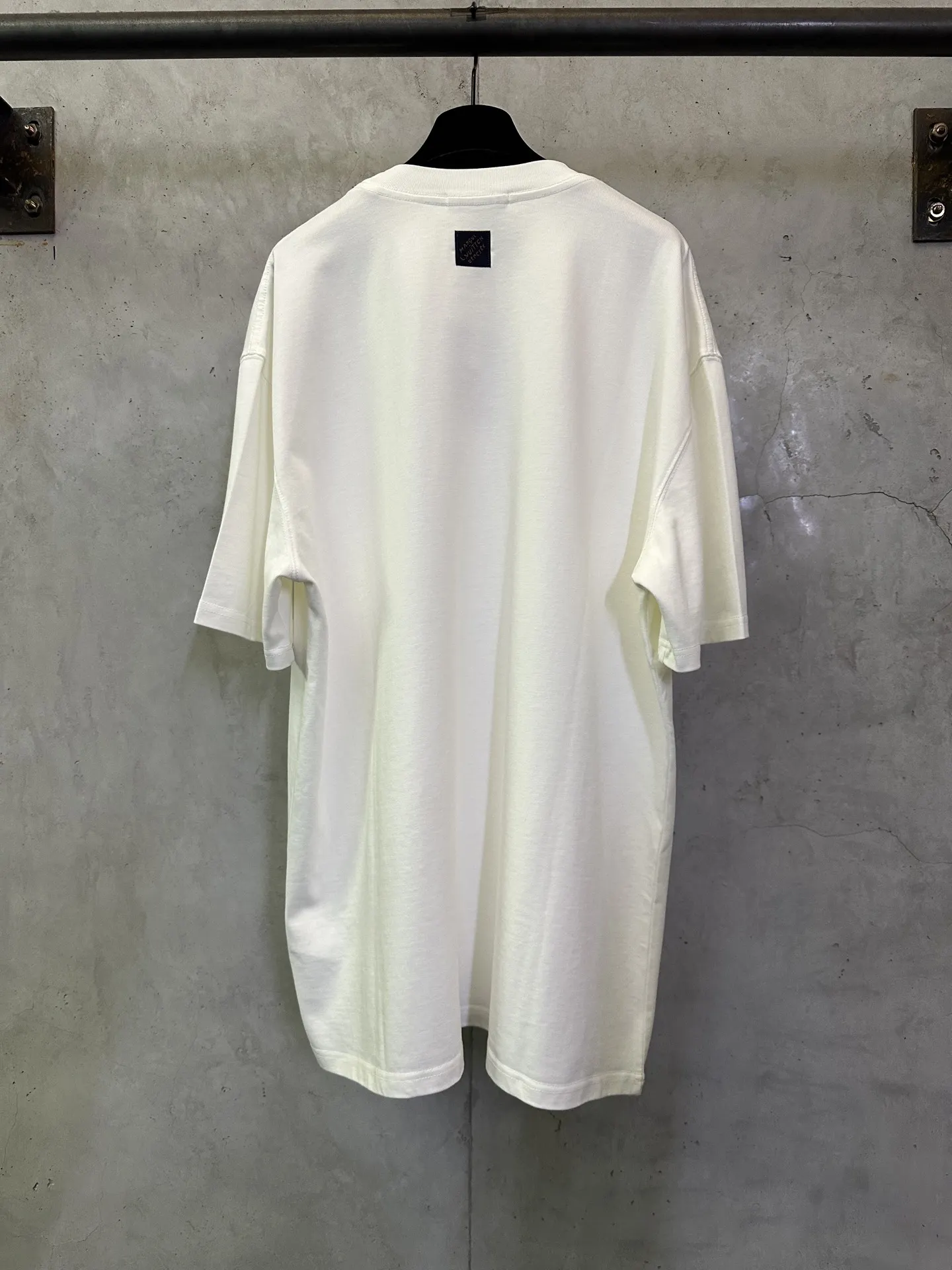 Logo Flocked Heavyweight Cotton T-Shirt D22512498 — view 2