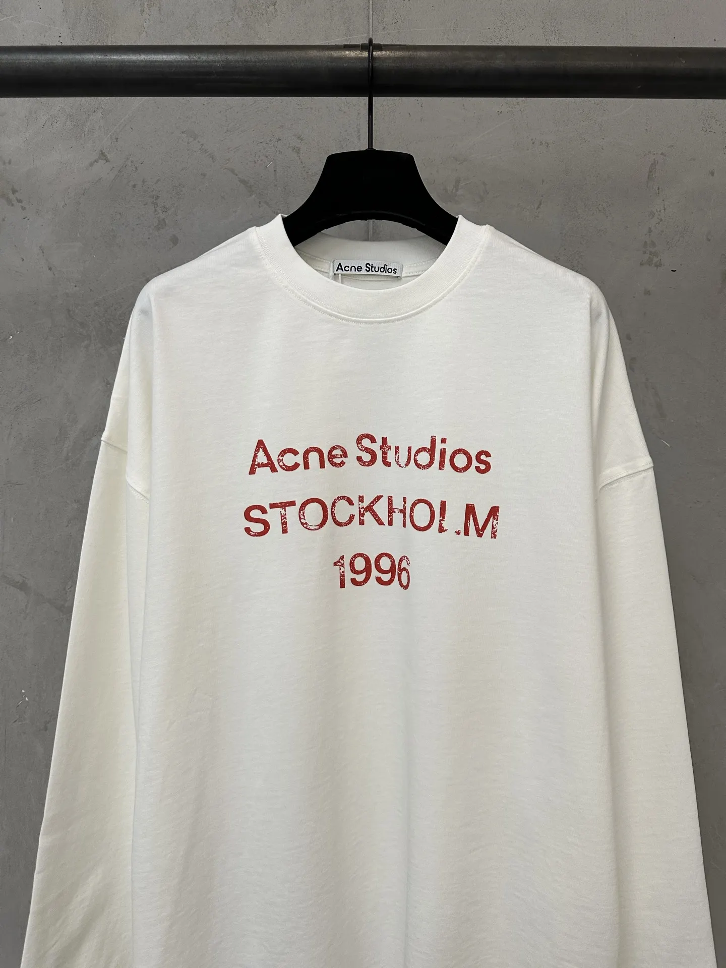 Logo Print Long-Sleeve Cotton T-Shirt D23023134 — view 3
