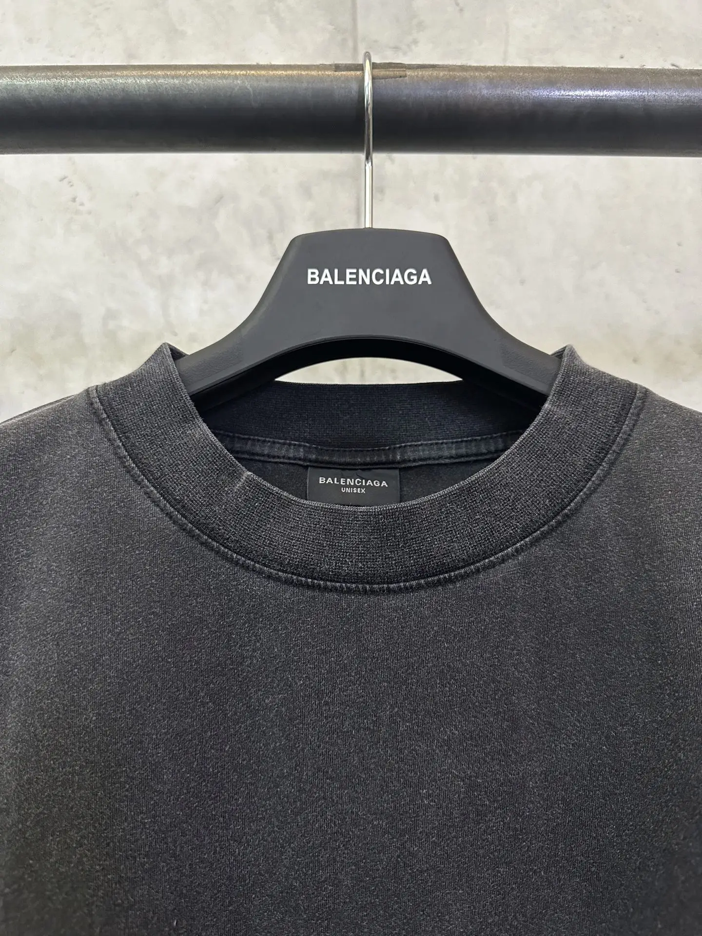 Logo Embroidery Washed Cotton T-Shirt D23012350 — view 7