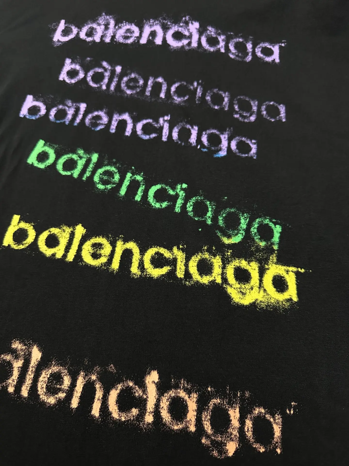 Rainbow Gradient Logo Long-Sleeve T-Shirt D23022203 — view 7