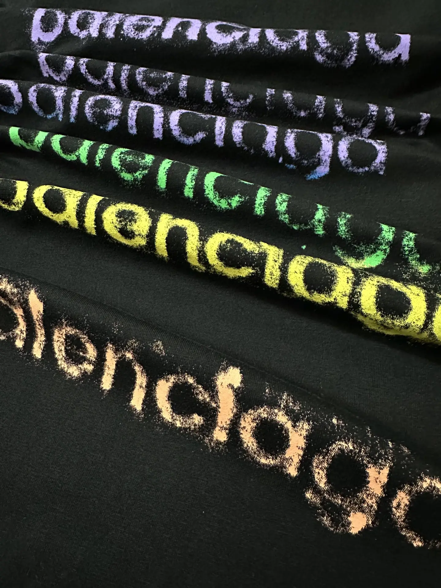 Rainbow Gradient Logo Long-Sleeve T-Shirt D23022203 — view 8