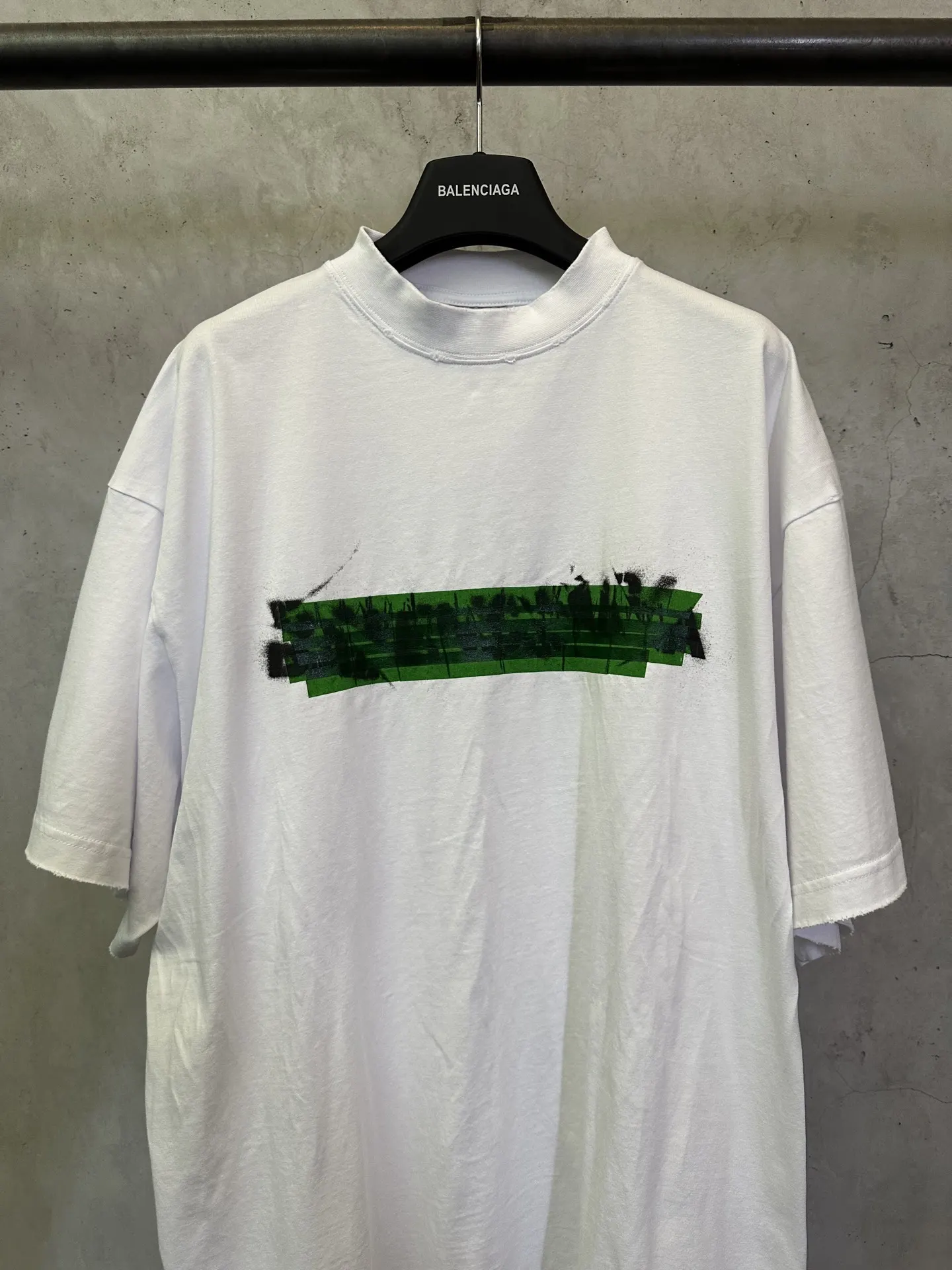 Gaffer Tape Logo Oversized T-Shirt D23012331 — view 3