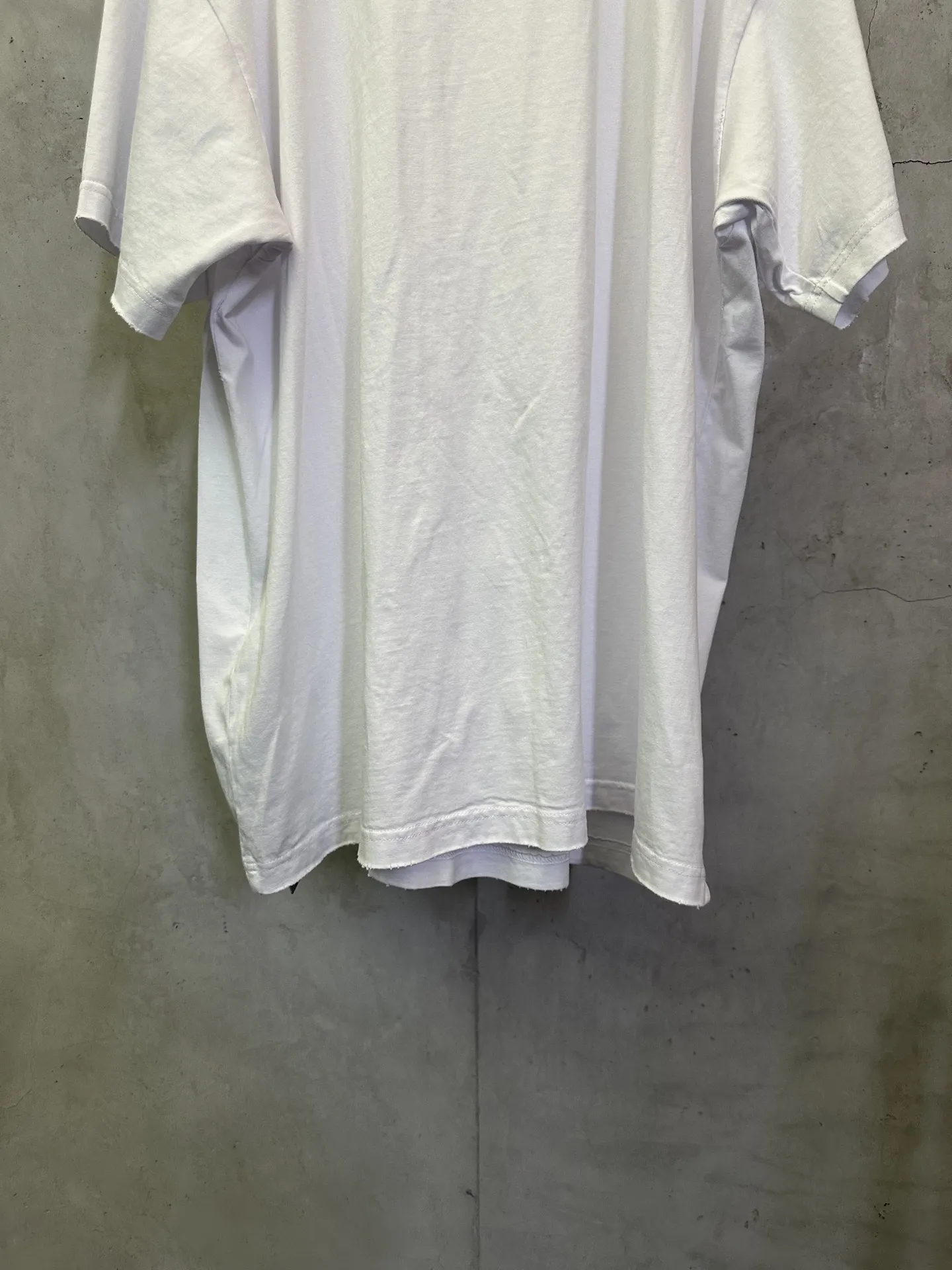 Gaffer Tape Logo Oversized T-Shirt D23012331 — view 6