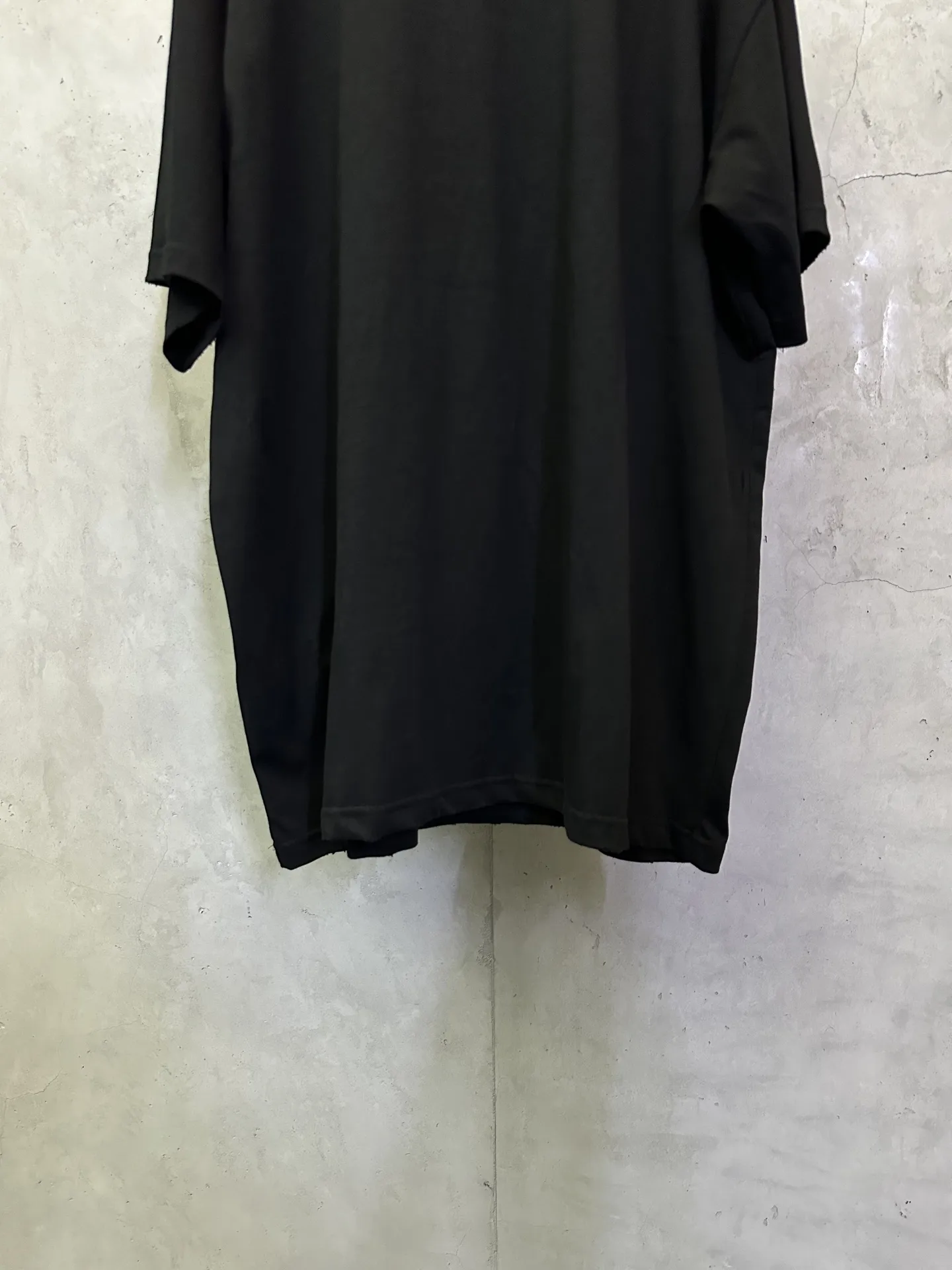 Gaffer Tape Logo Oversized T-Shirt D23012382 — view 6