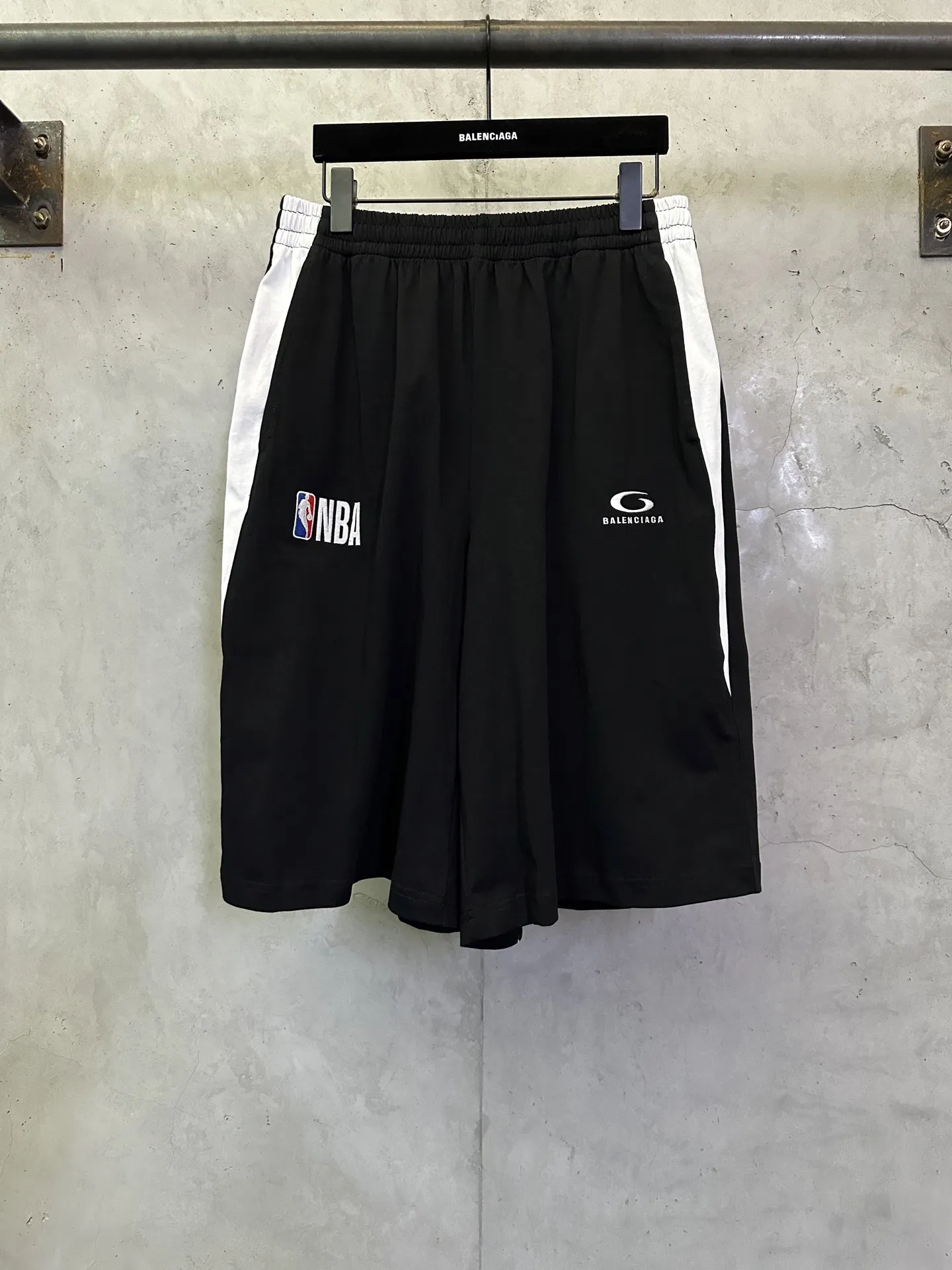 Balenciaga x NBA Embroidered Mesh Shorts D23012352