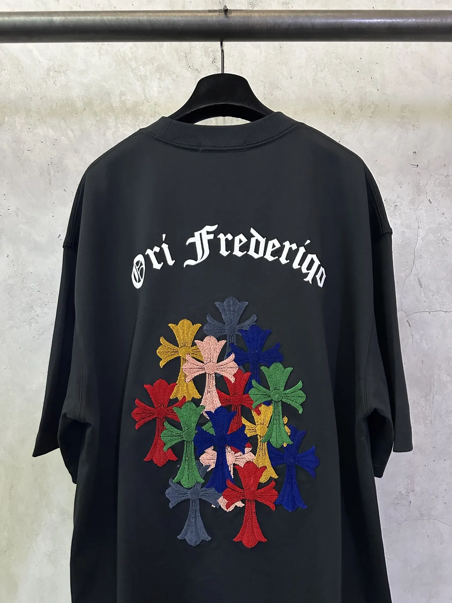 Cross Embroidery Heavyweight Cotton T-Shirt D23012426 — view 5