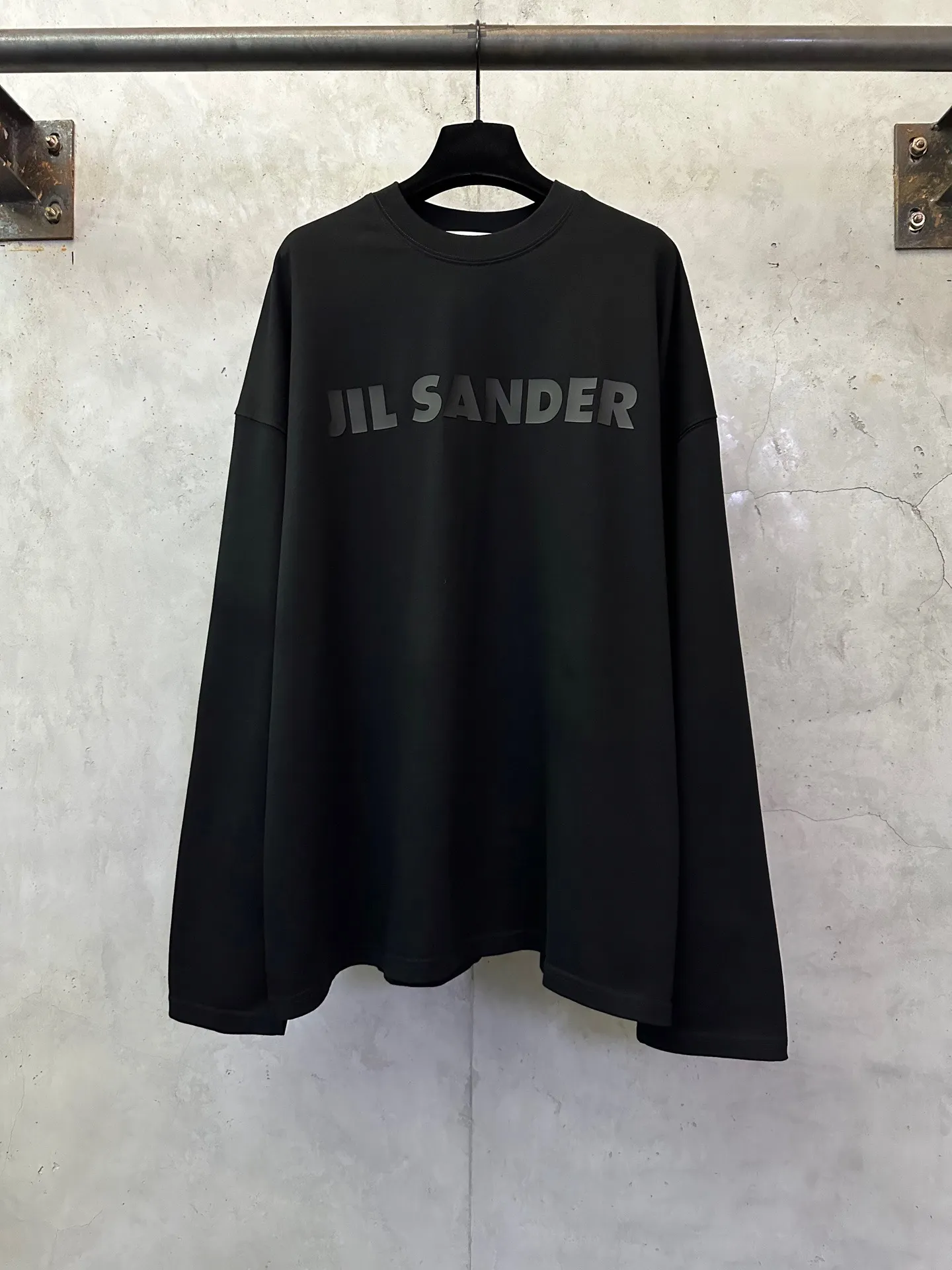 Logo-Print Heavyweight Cotton Long-Sleeve T-Shirt D23020465