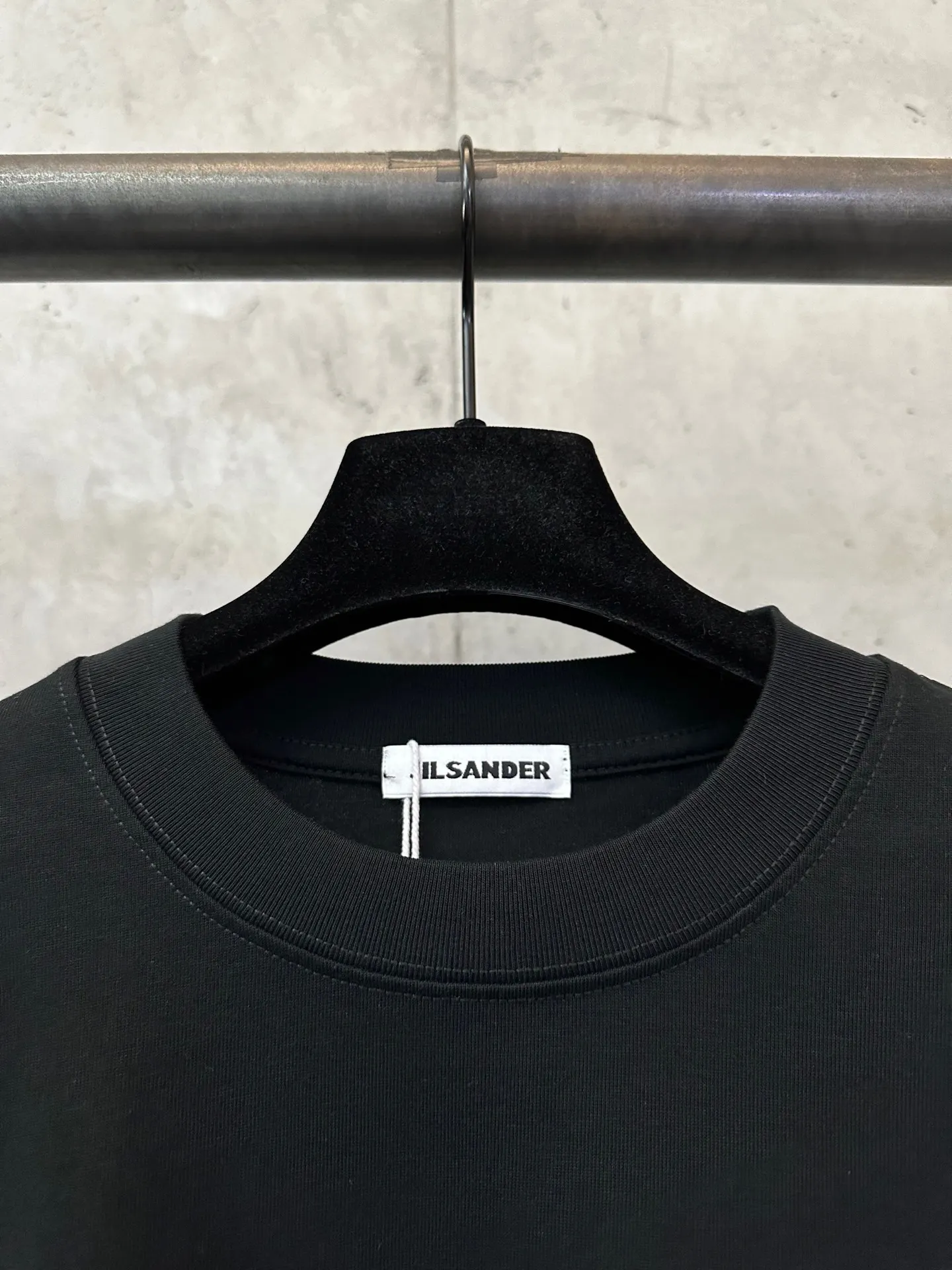 Logo Print Long-Sleeve Cotton T-Shirt D23020464 — view 7