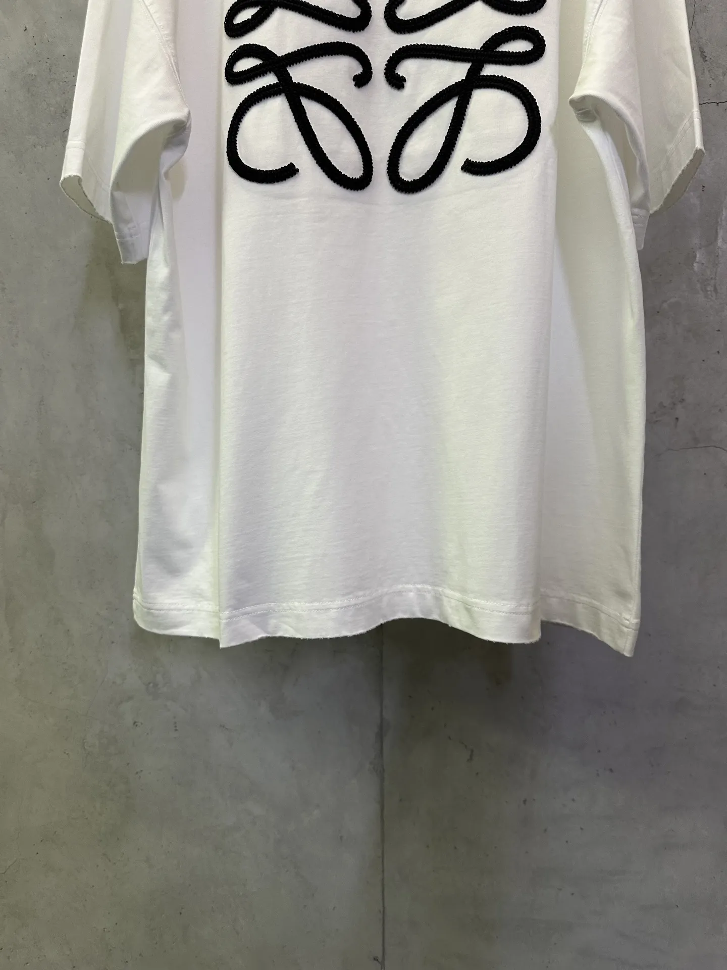 Anagram and Animal Embroidered Cotton T-Shirt D23012424 — view 6