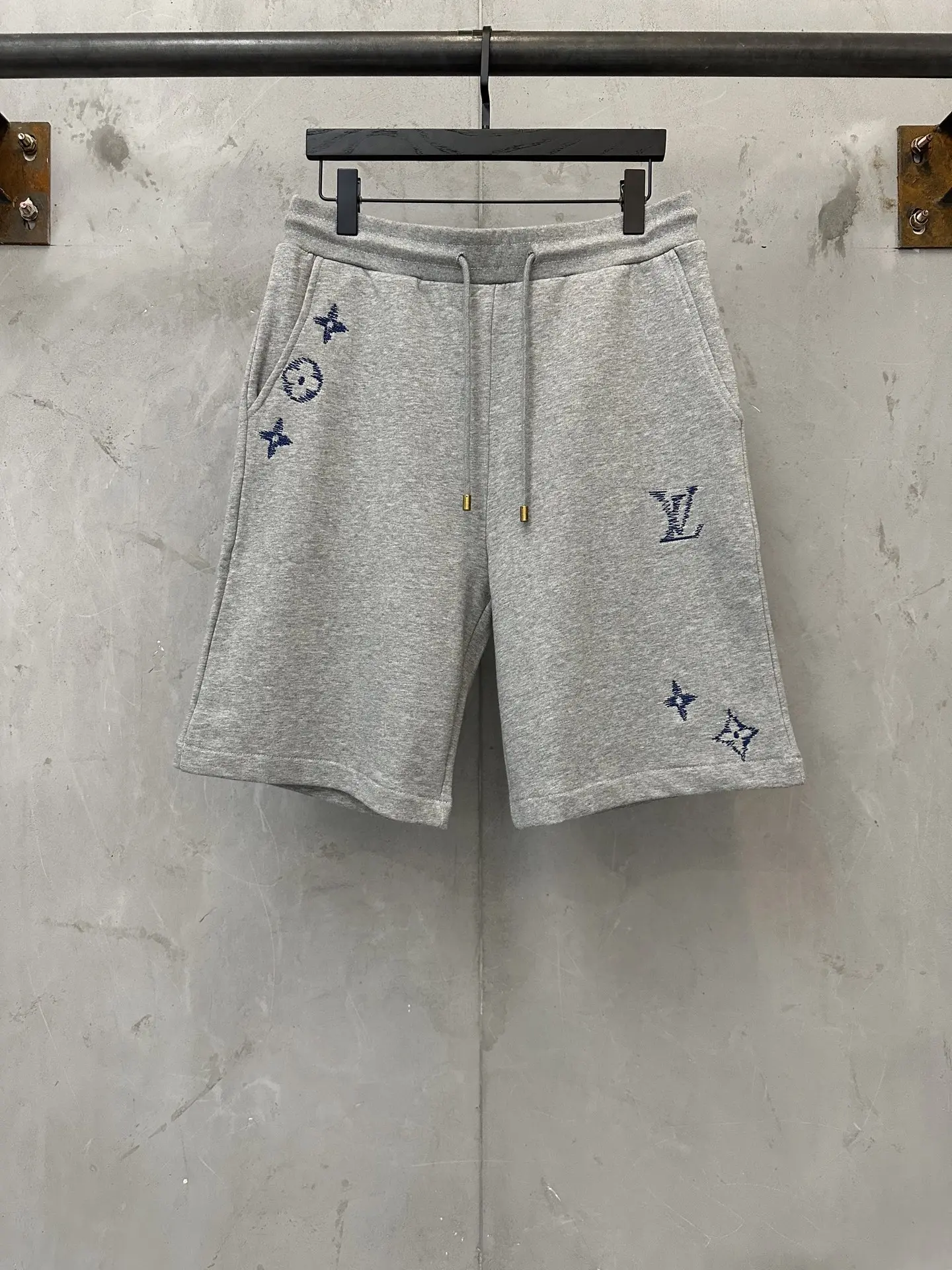 Logo Embroidered Loopback Cotton Shorts D23018925