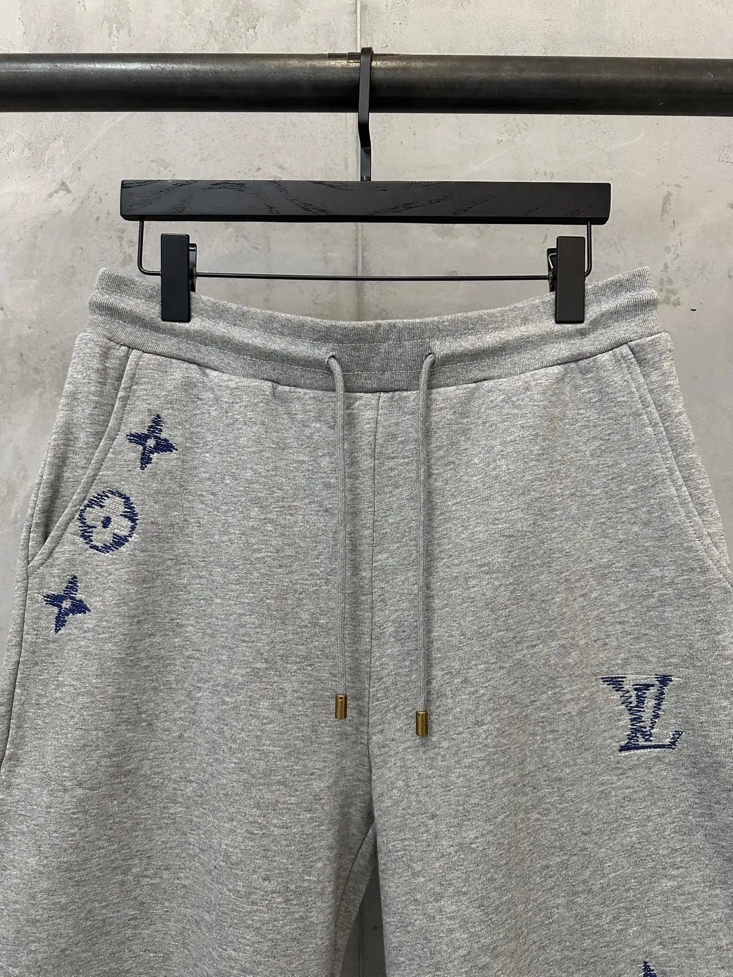 Logo Embroidered Loopback Cotton Shorts D23018925 — view 3