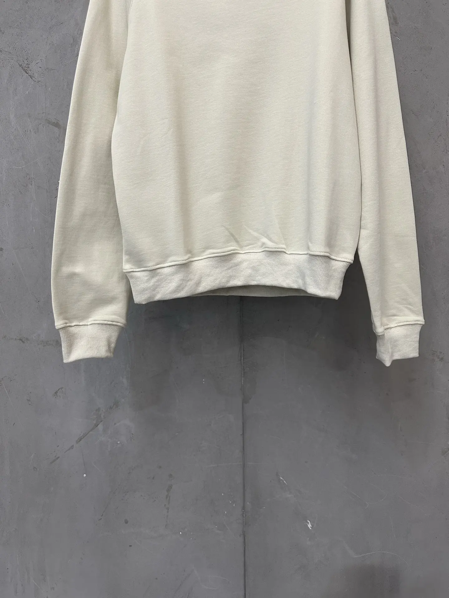 Logo-Patch Loopback Cotton Sweatshirt D23023731 — view 4