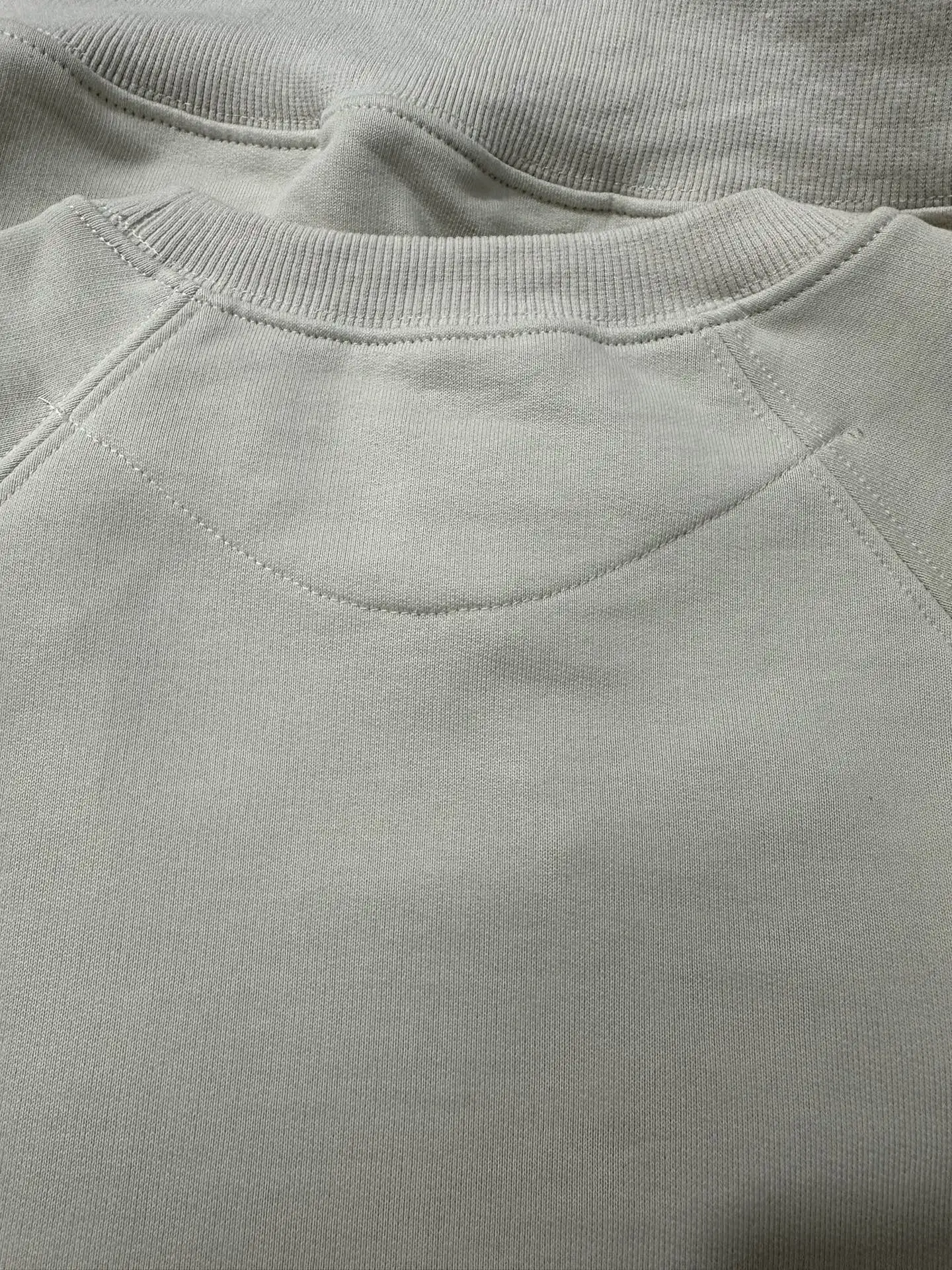 Logo-Patch Loopback Cotton Sweatshirt D23023731 — view 7