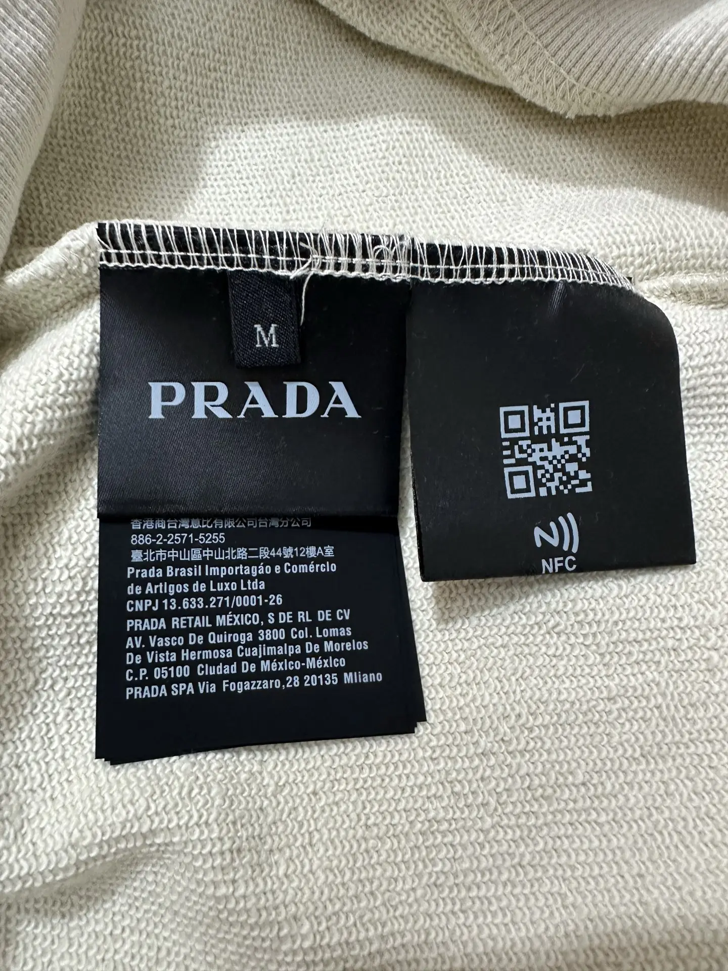 Logo-Patch Loopback Cotton Sweatshirt D23023731 — view 9