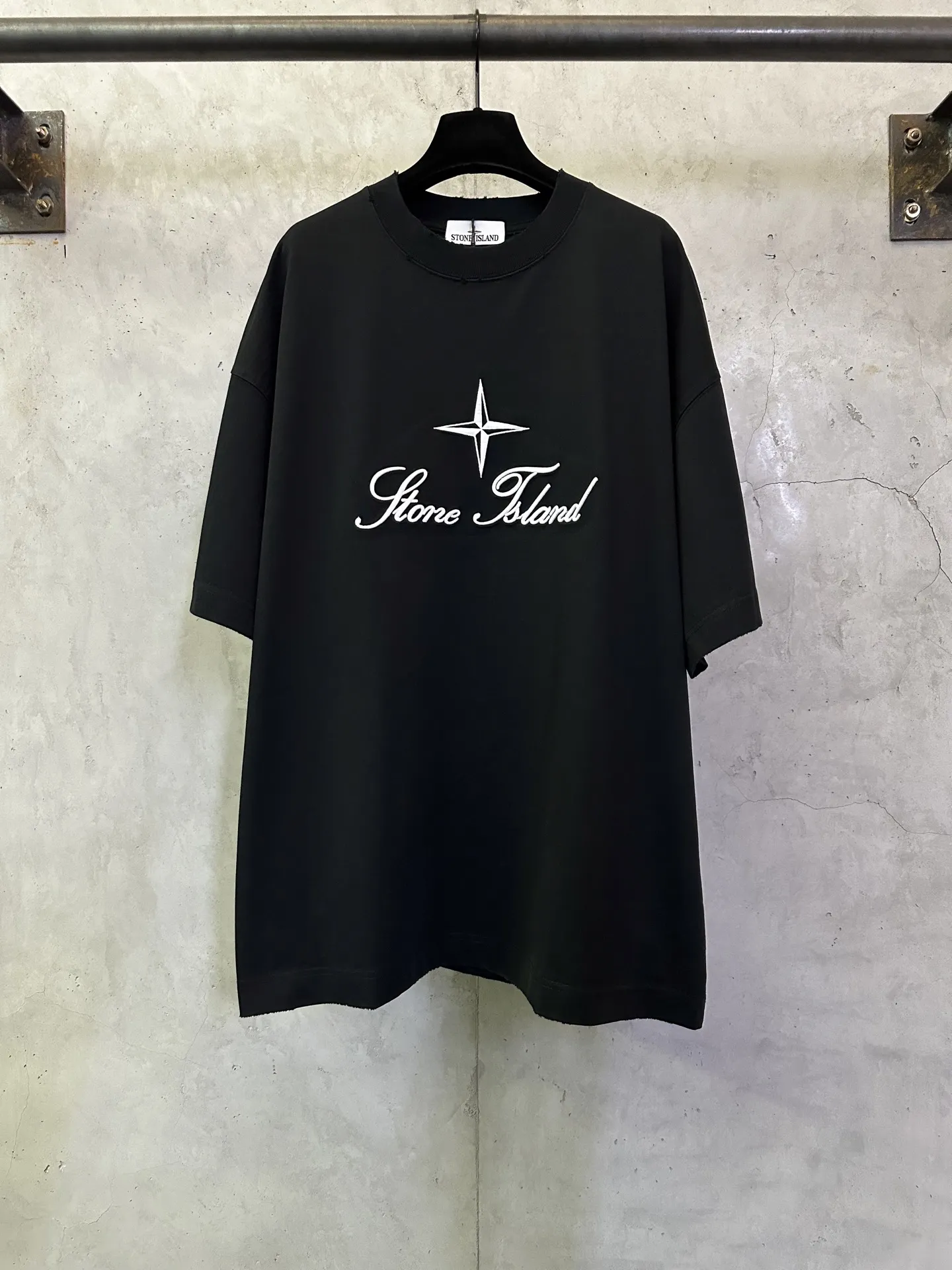 Embroidered Logo Heavyweight Cotton T-Shirt D23012418