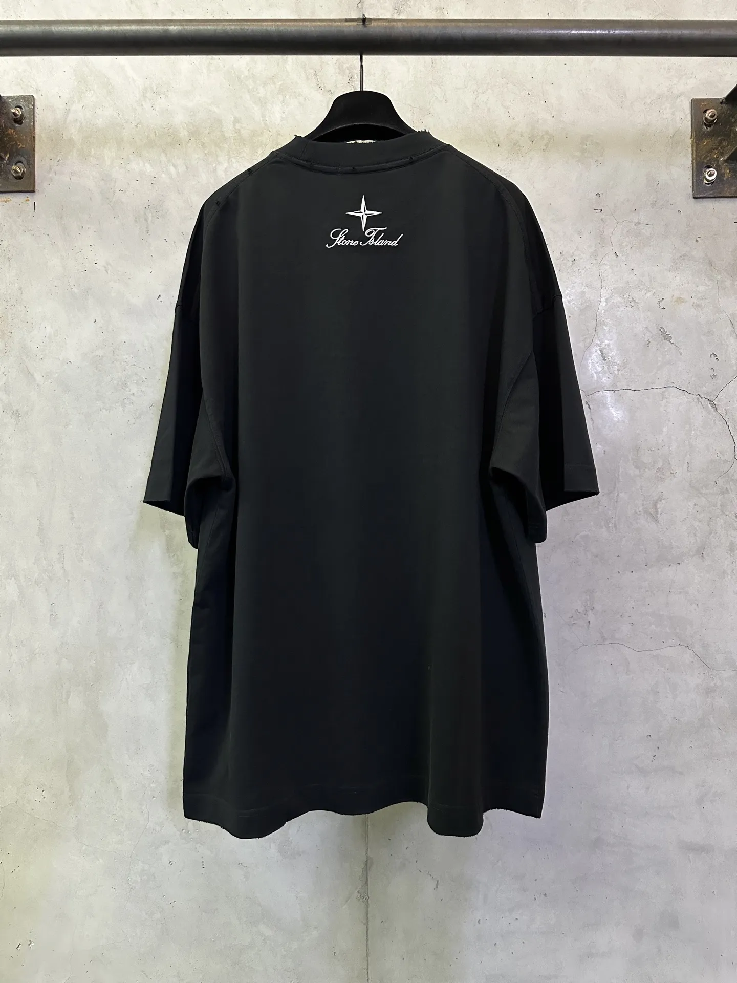 Embroidered Logo Heavyweight Cotton T-Shirt D23012418 — view 2