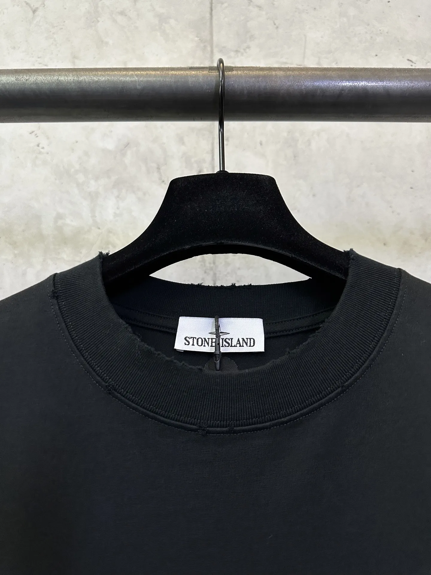 Embroidered Logo Heavyweight Cotton T-Shirt D23012418 — view 7