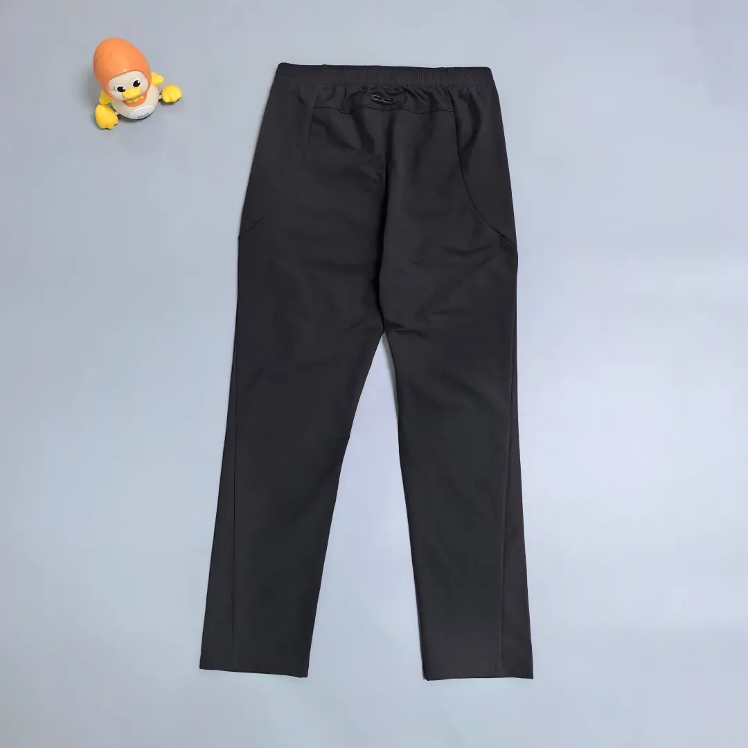 Descente CARAT Moisture-Wicking Training Trousers D23018976 — view 2
