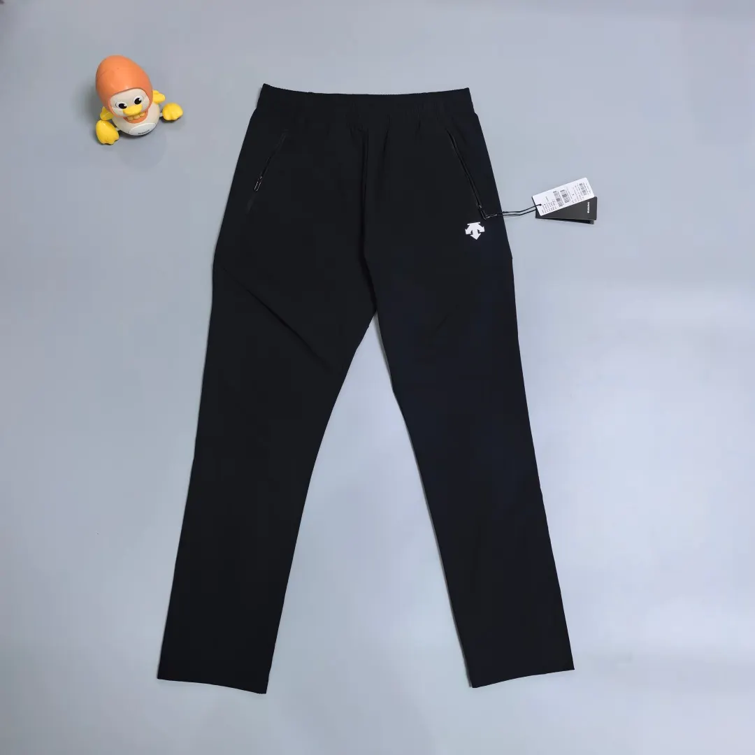 Descente Carat Moisture-Wicking Training Trousers D23018977