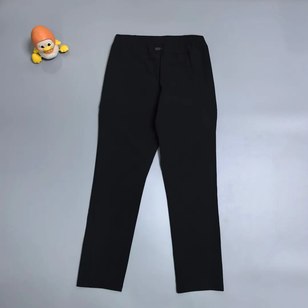 Descente Carat Moisture-Wicking Training Trousers D23018977 — view 2
