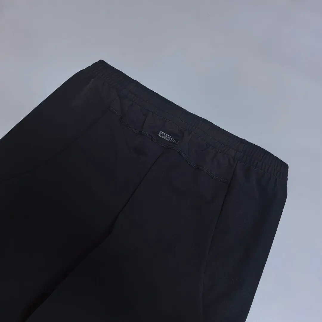 Descente Carat Moisture-Wicking Training Trousers D23018977 — view 7