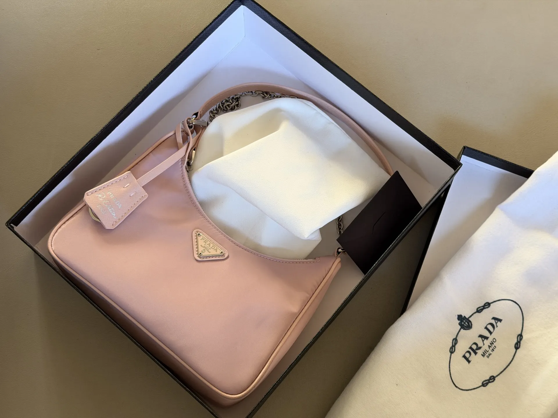 Re-Edition 2005 Nylon Shoulder Bag D23018120
