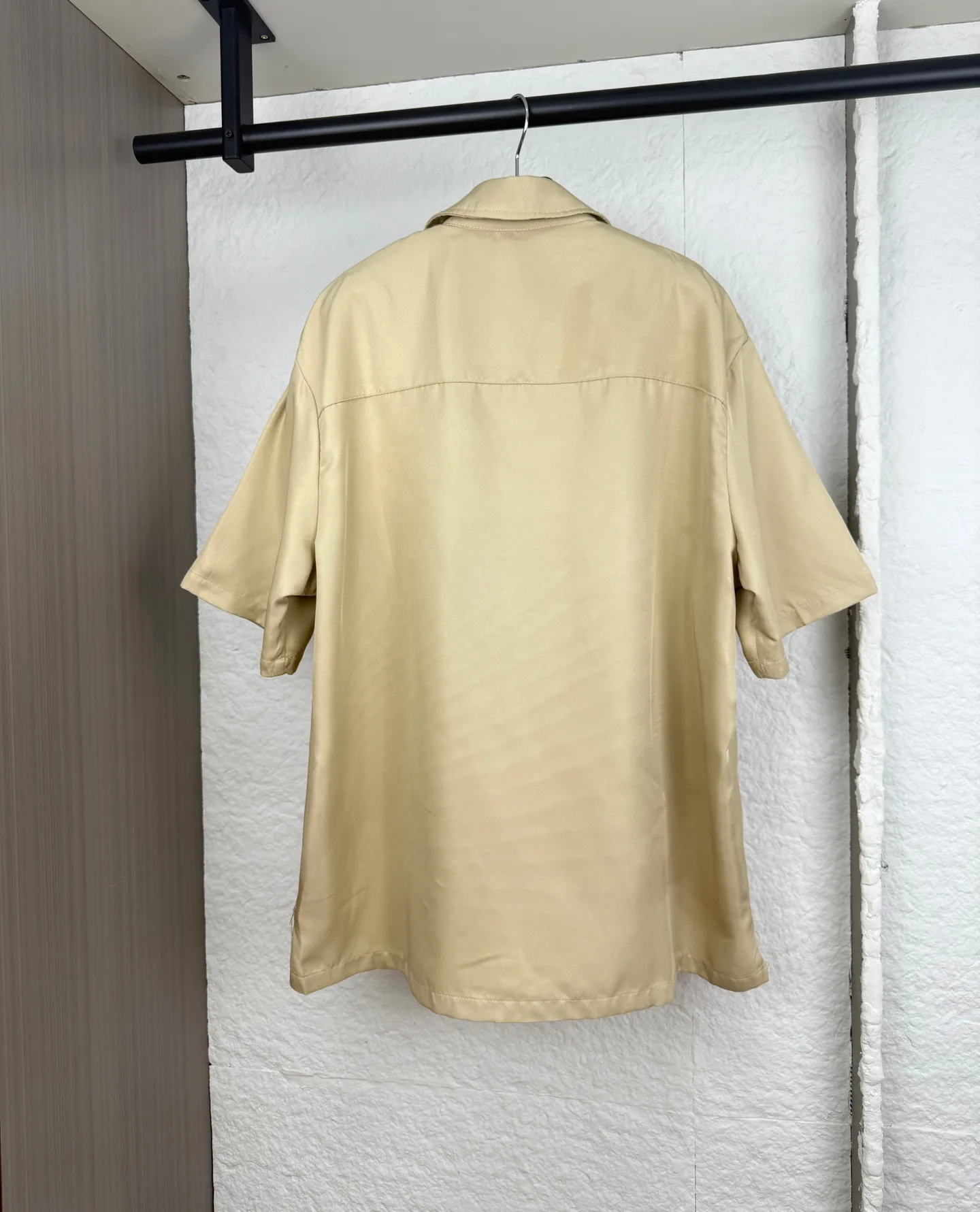 Logo-Appliqué Short-Sleeve Camp-Collar Shirt D23513837 — view 2