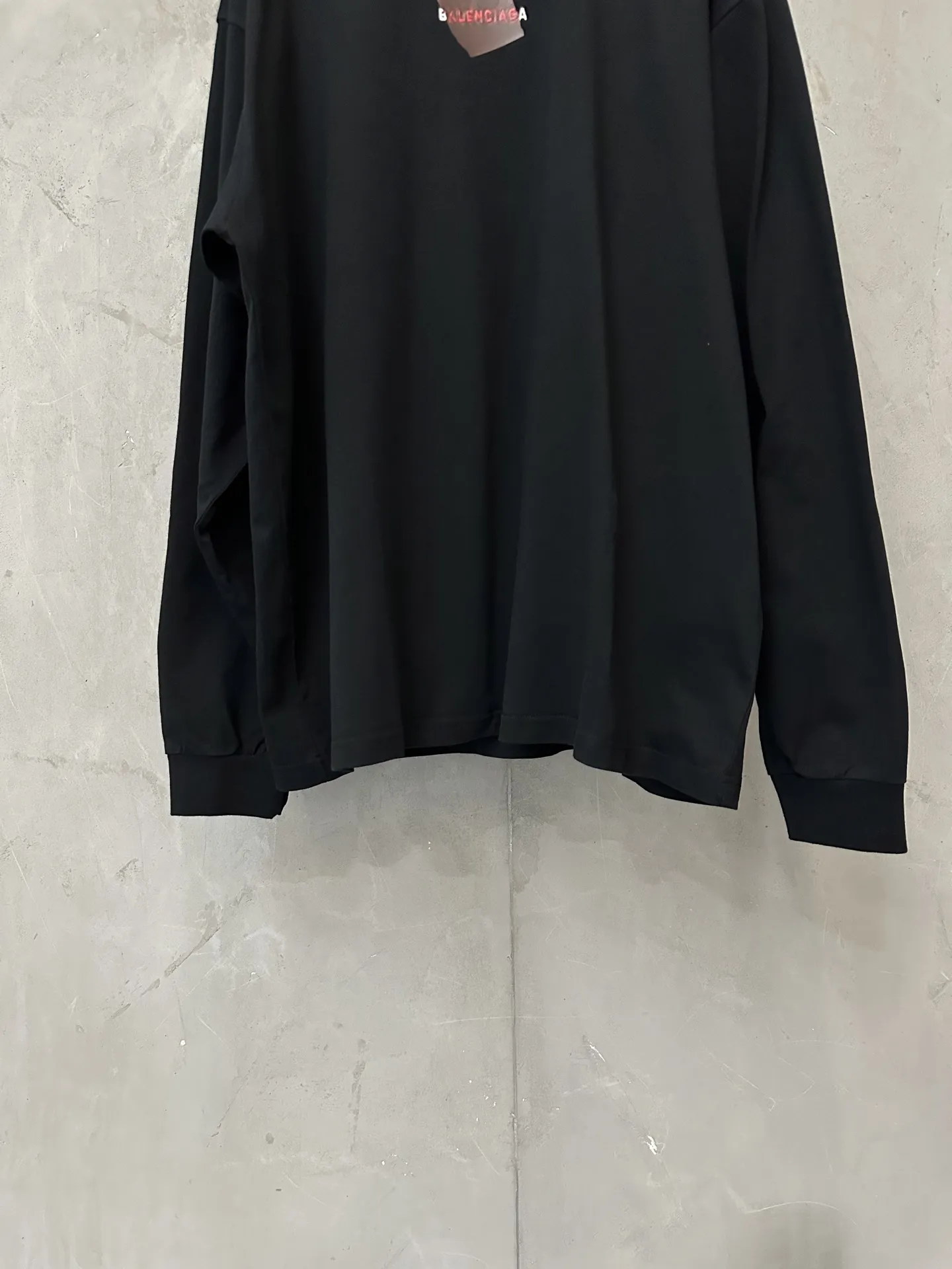 Tape Logo Embroidered Long-Sleeve T-Shirt D23522219 — view 4