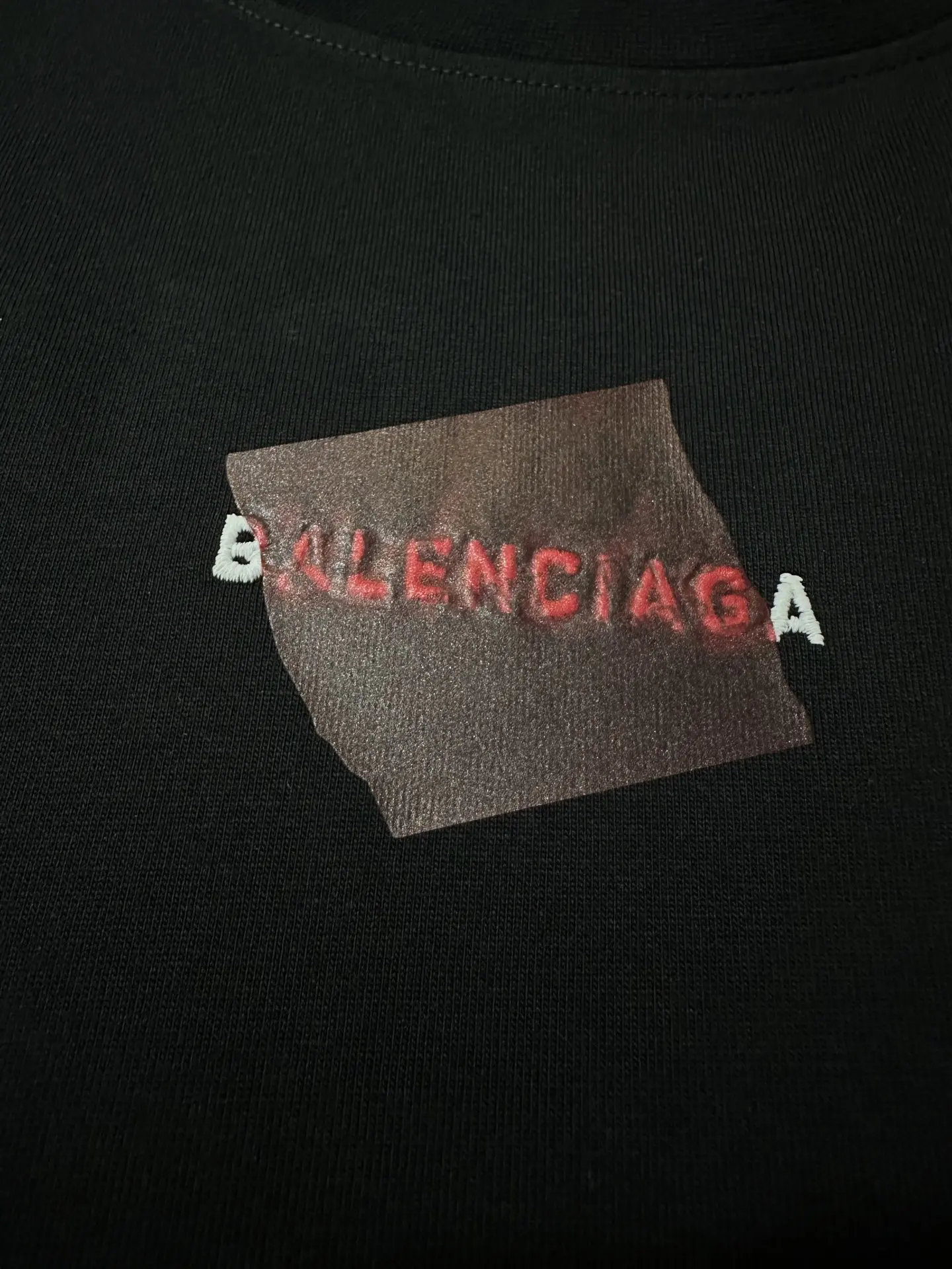 Tape Logo Embroidered Long-Sleeve T-Shirt D23522219 — view 7