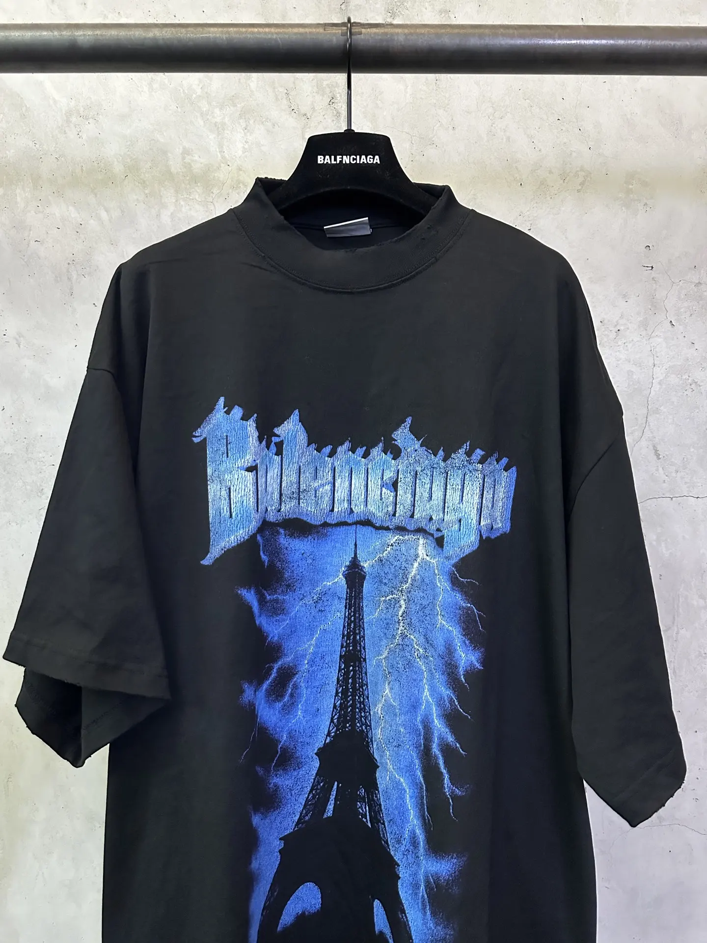 Eiffel Tower Lightning Print Oversized T-Shirt D23512394 — view 3