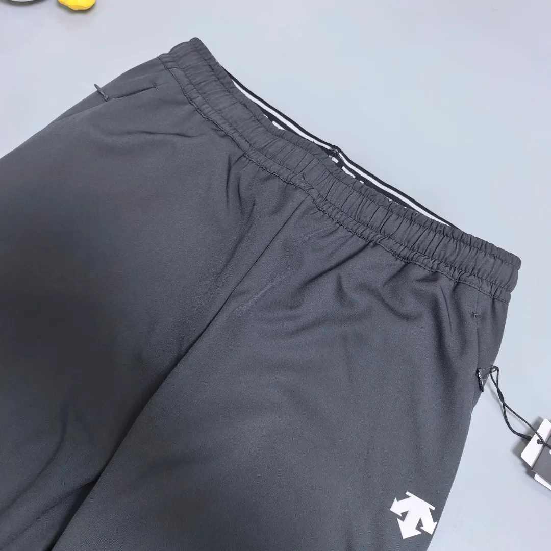 Descente Training Water-Repellent Fleece-Lined Trousers D23518975 — view 3