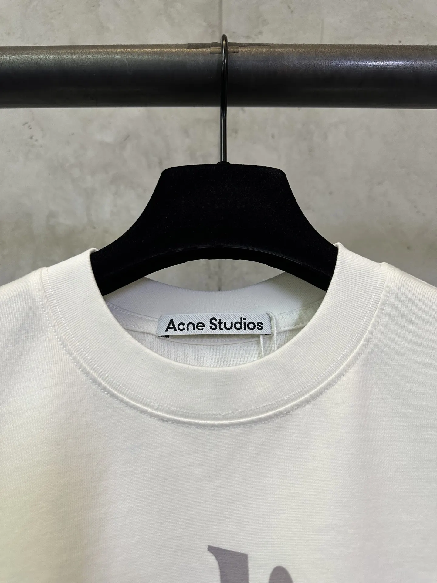Logo Print Long-Sleeve Cotton T-Shirt D24012393 — view 7