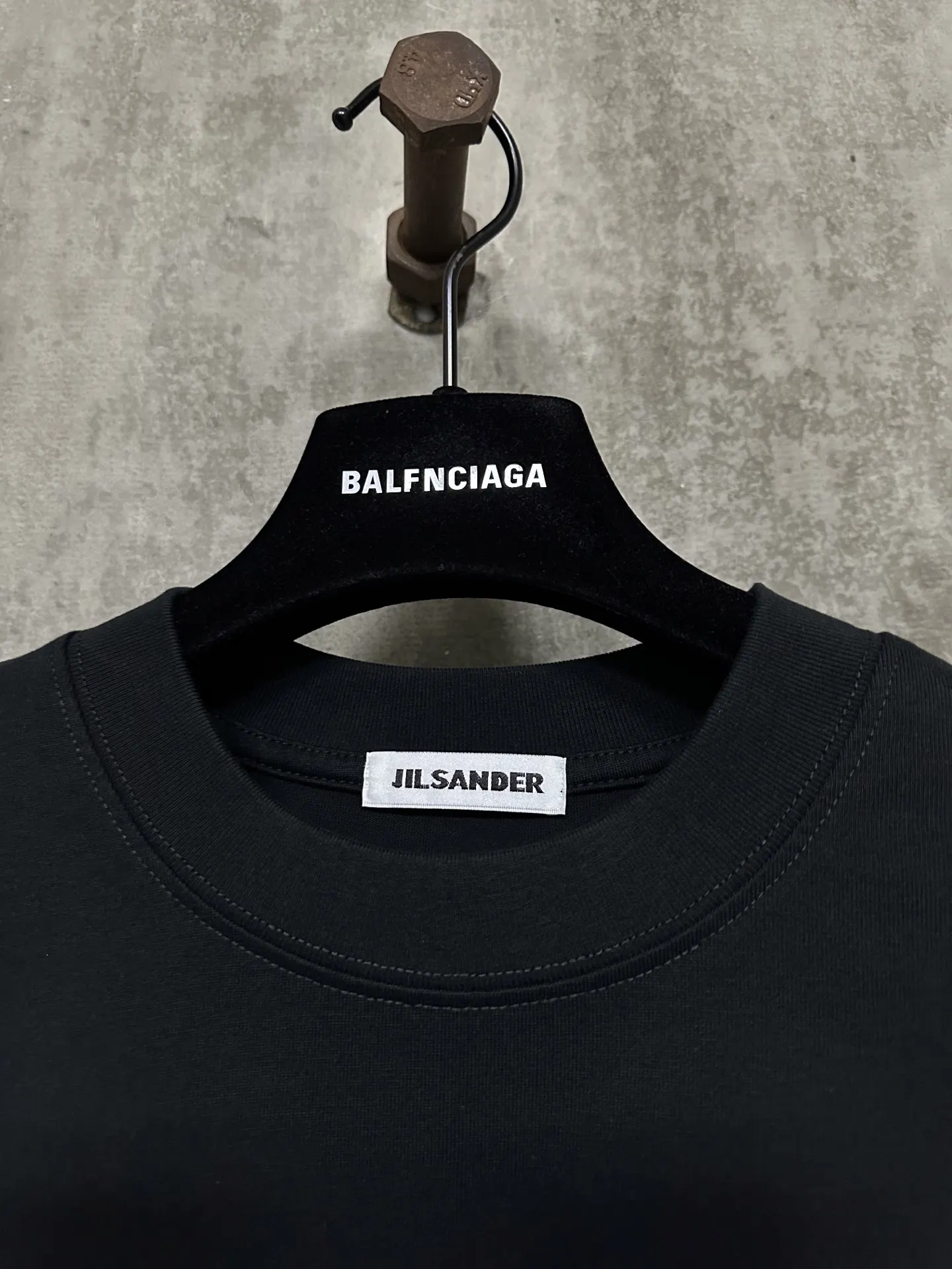 Logo Print Heavyweight Cotton Long-Sleeve T-Shirt D24015321 — view 7