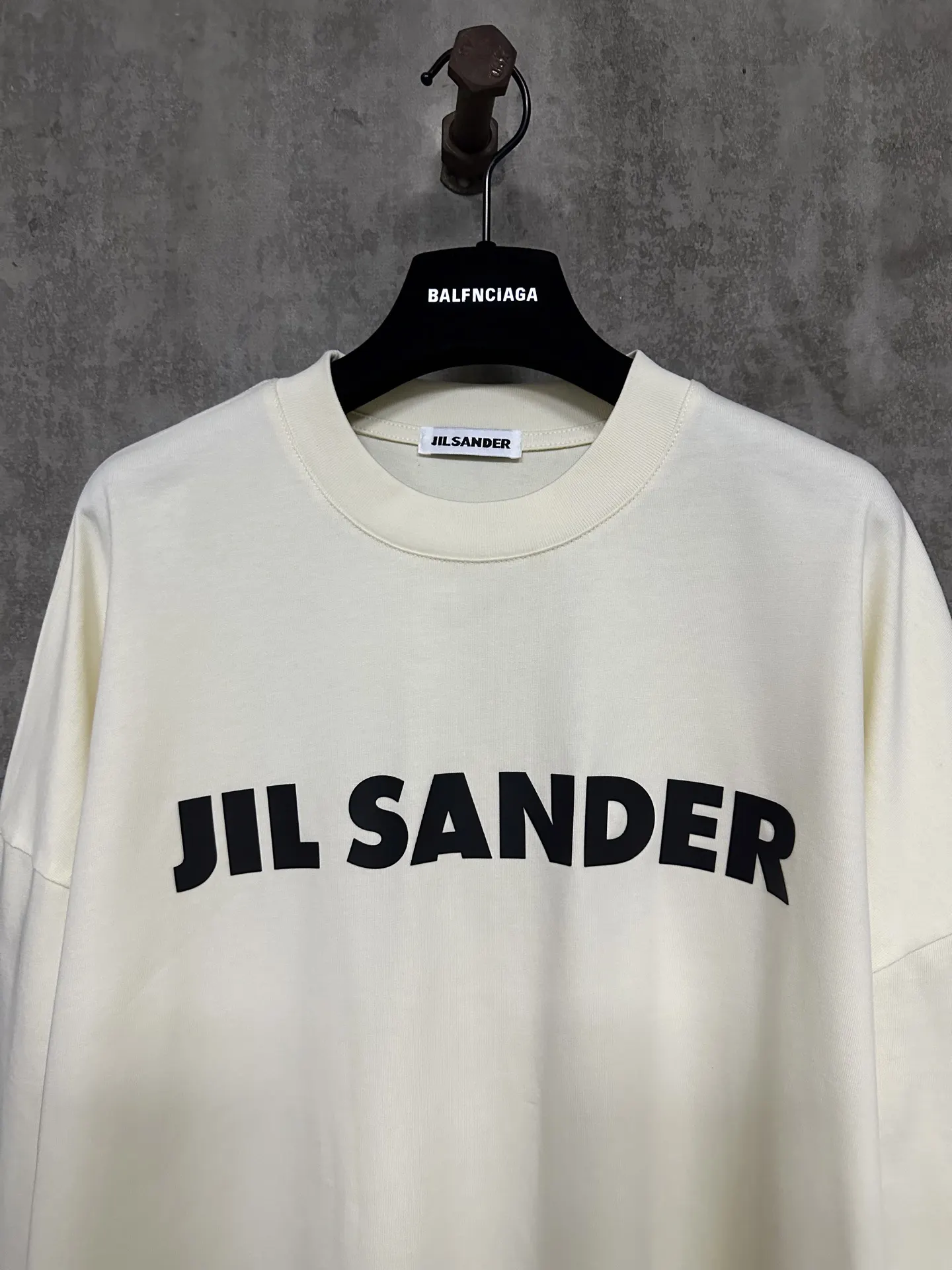 Logo-Print Heavyweight Cotton Long-Sleeve T-Shirt D24015322 — view 3