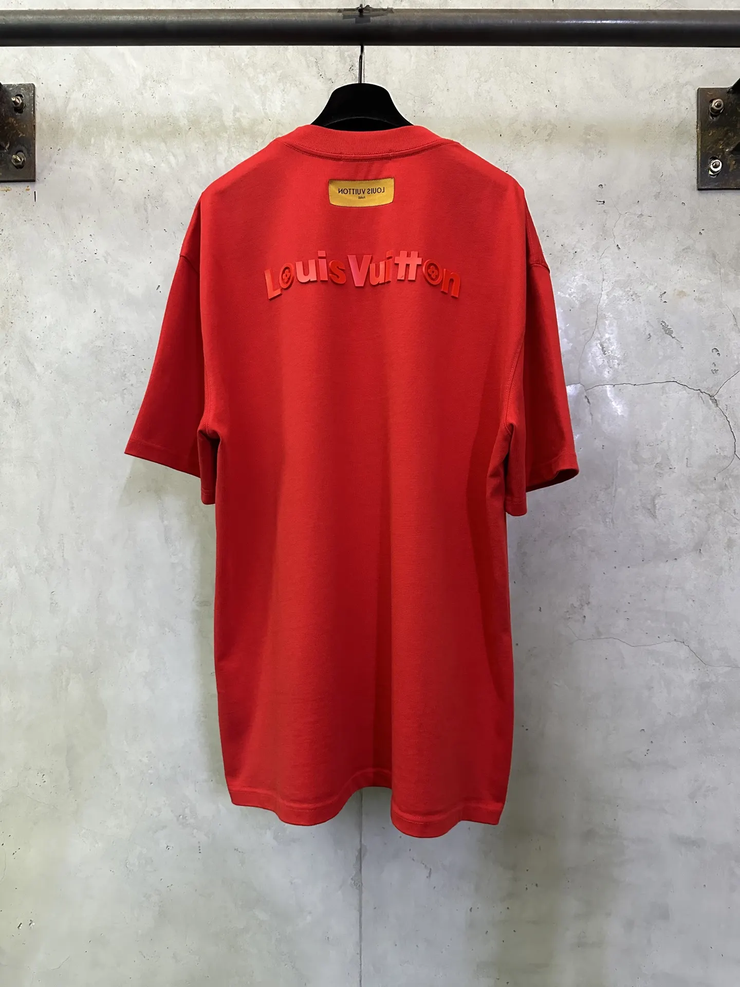 Logo Embossed Heavyweight Cotton T-Shirt D24012504 — view 2