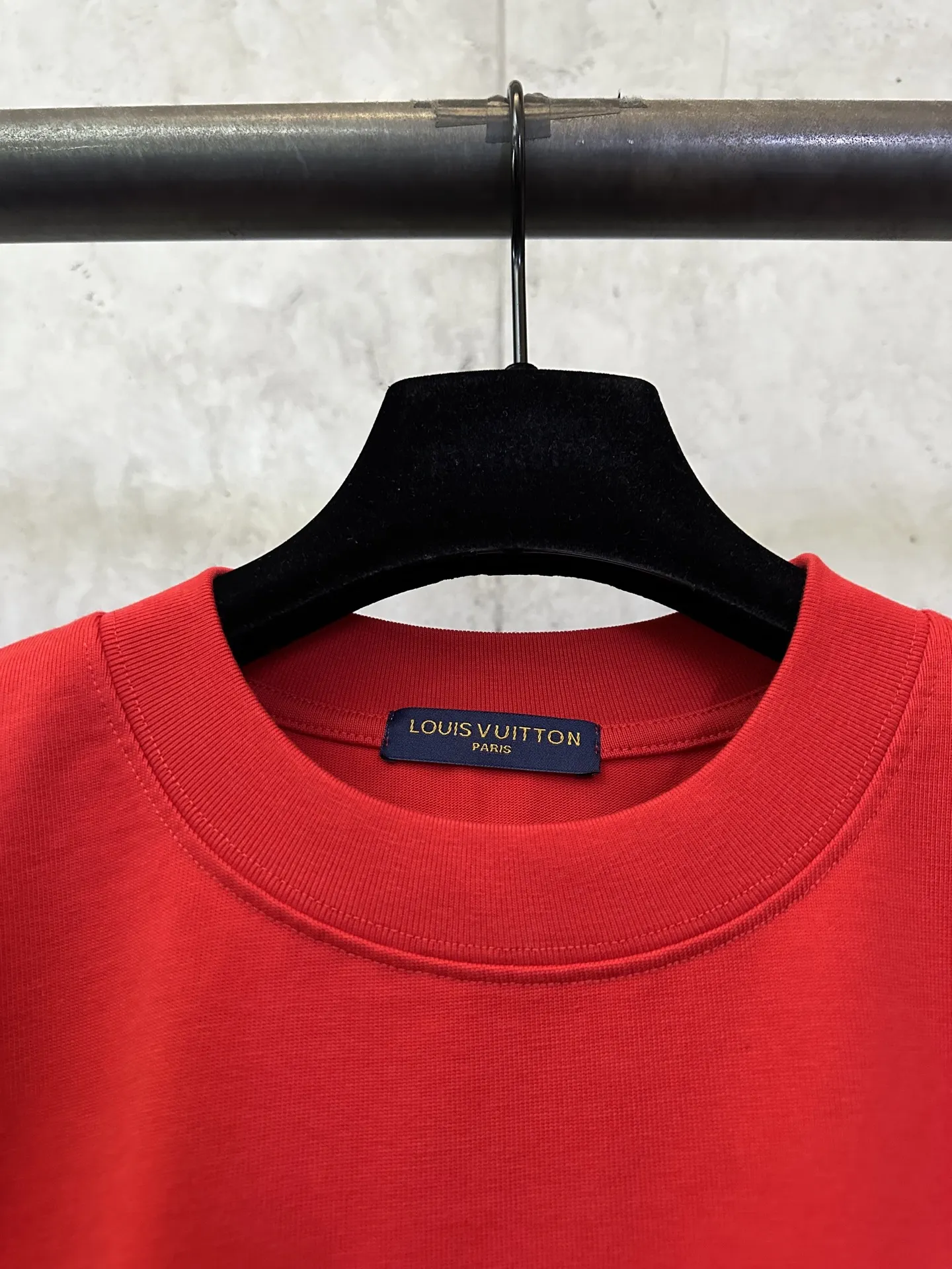 Logo Embossed Heavyweight Cotton T-Shirt D24012504 — view 7