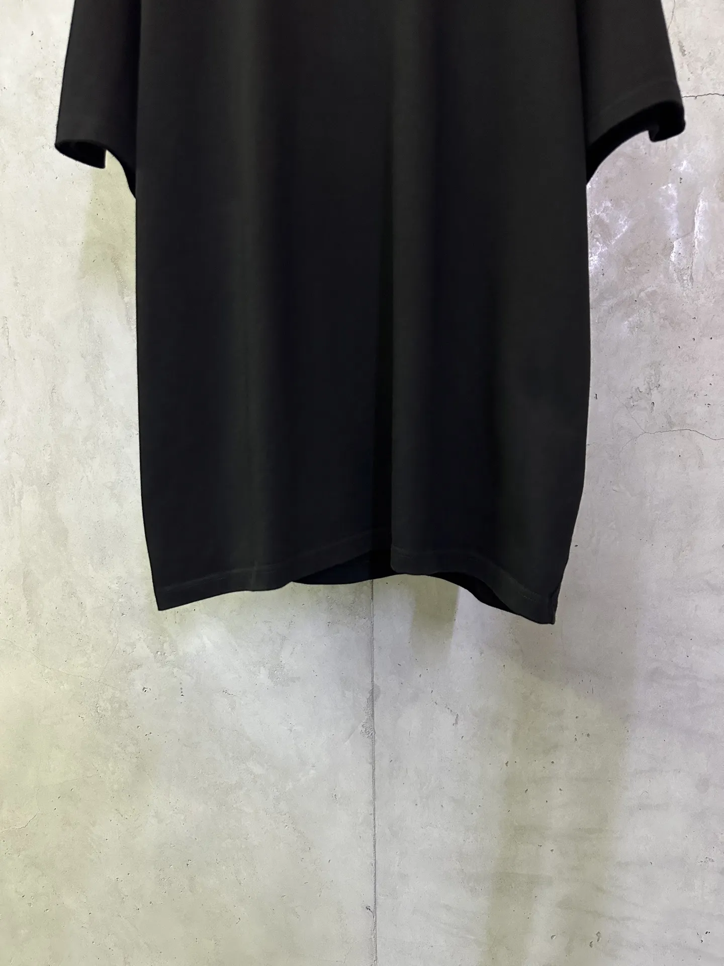 Logo-Embossed Heavyweight Cotton T-Shirt D24012502 — view 4