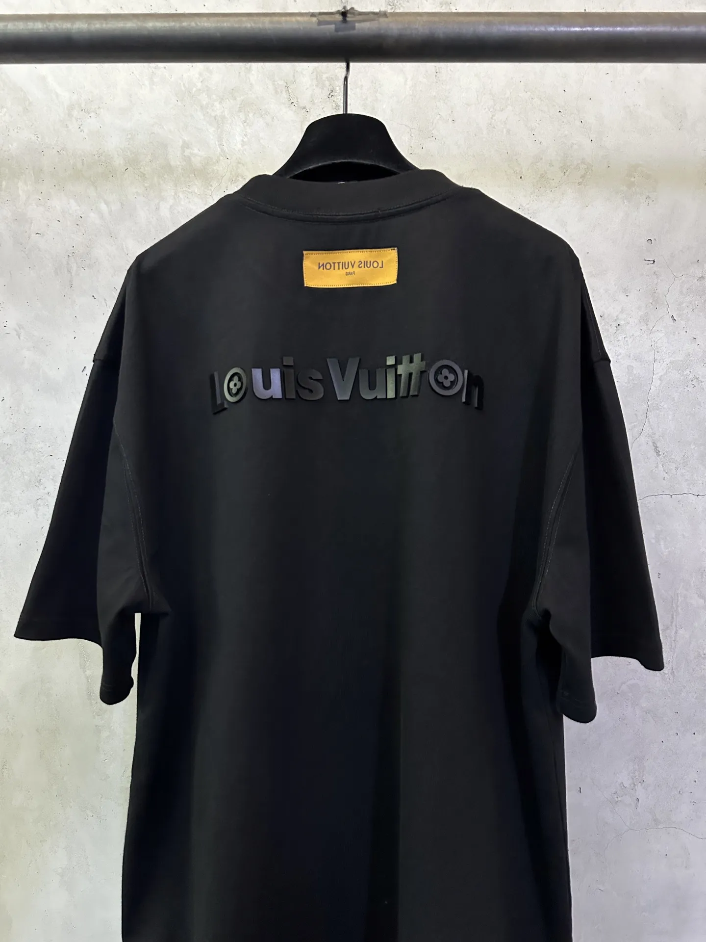 Logo-Embossed Heavyweight Cotton T-Shirt D24012502 — view 5