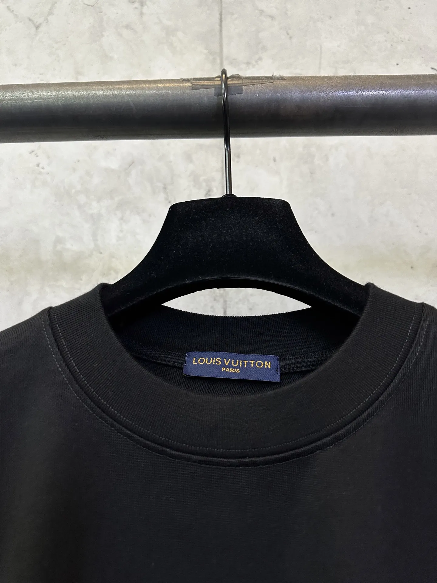 Logo-Embossed Heavyweight Cotton T-Shirt D24012502 — view 7