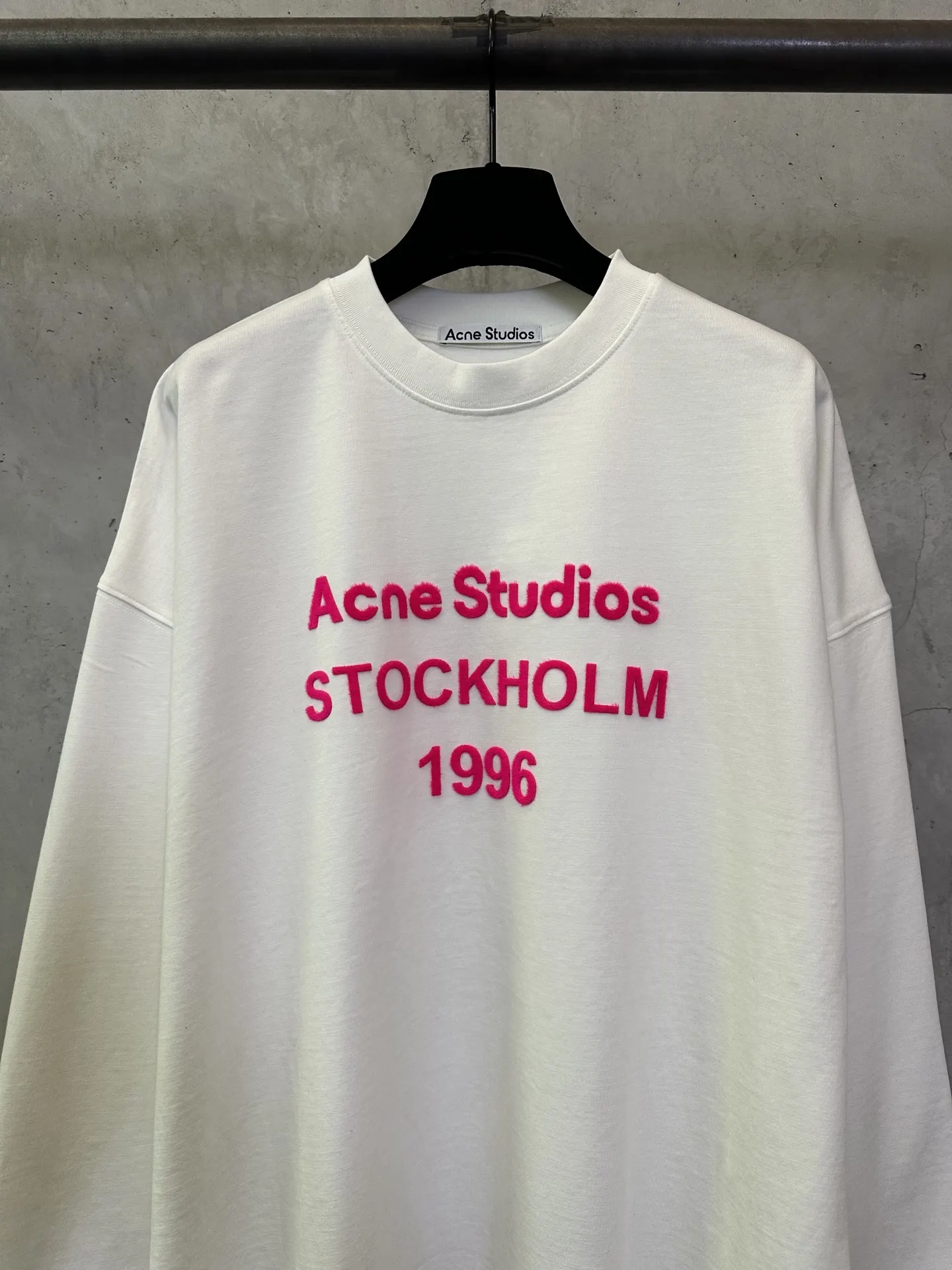 Logo-Embroidered Long-Sleeved T-Shirt D25012494 — view 3