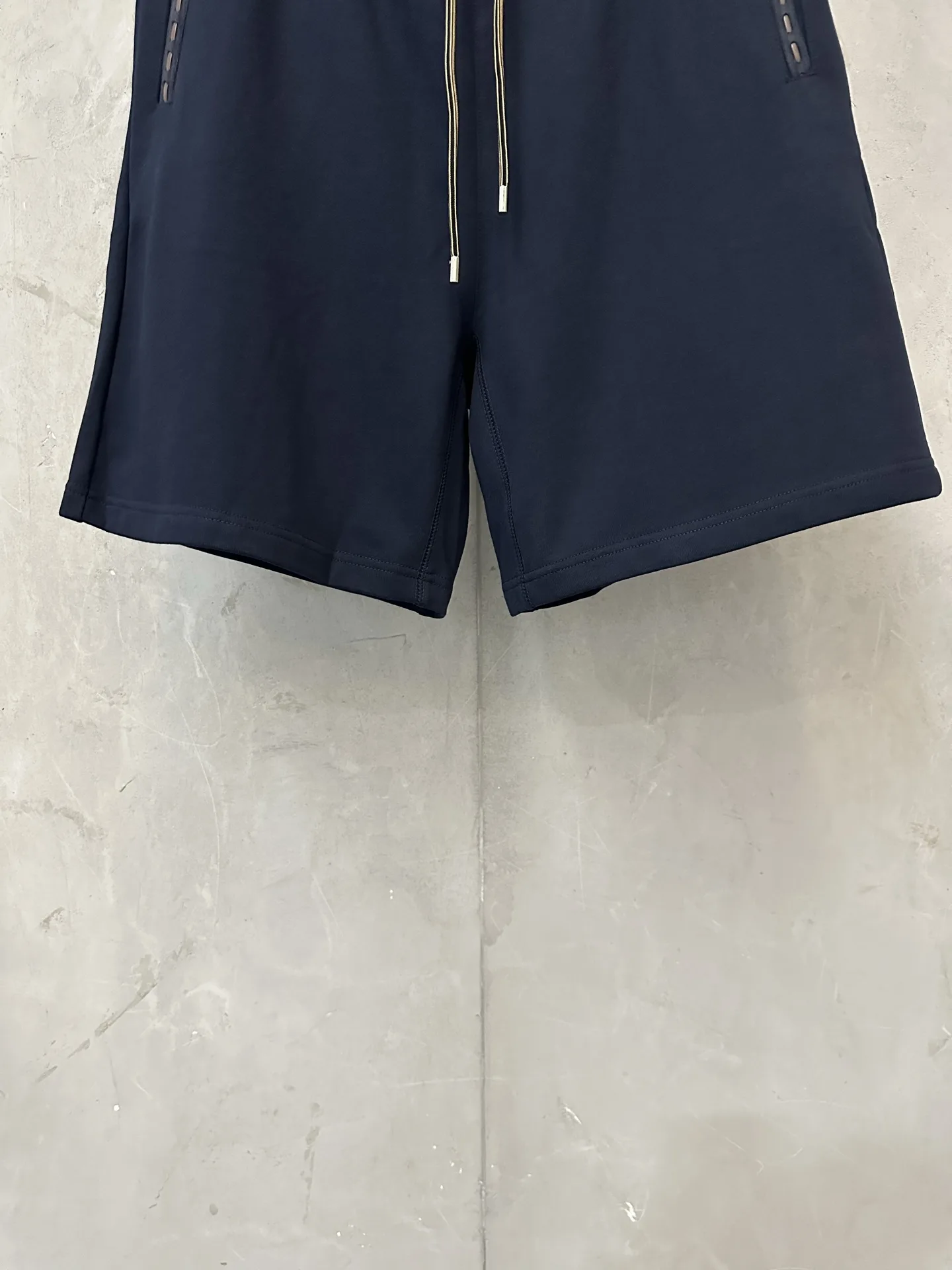 Logo-Patch Cotton-Jersey Bermuda Shorts D25018885 — view 4