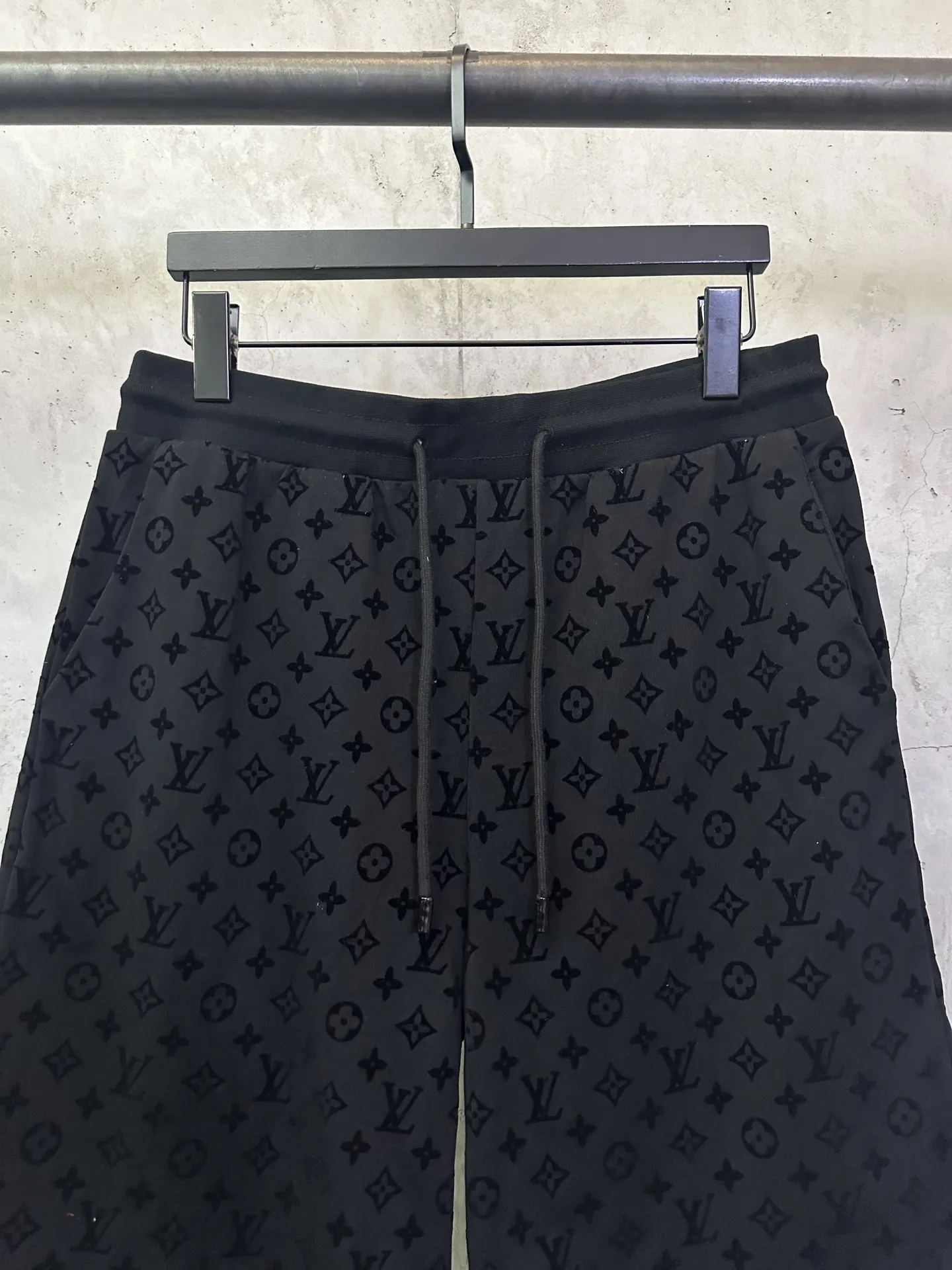 Monogram Flocked Cotton Jersey Shorts D25012432 — view 3