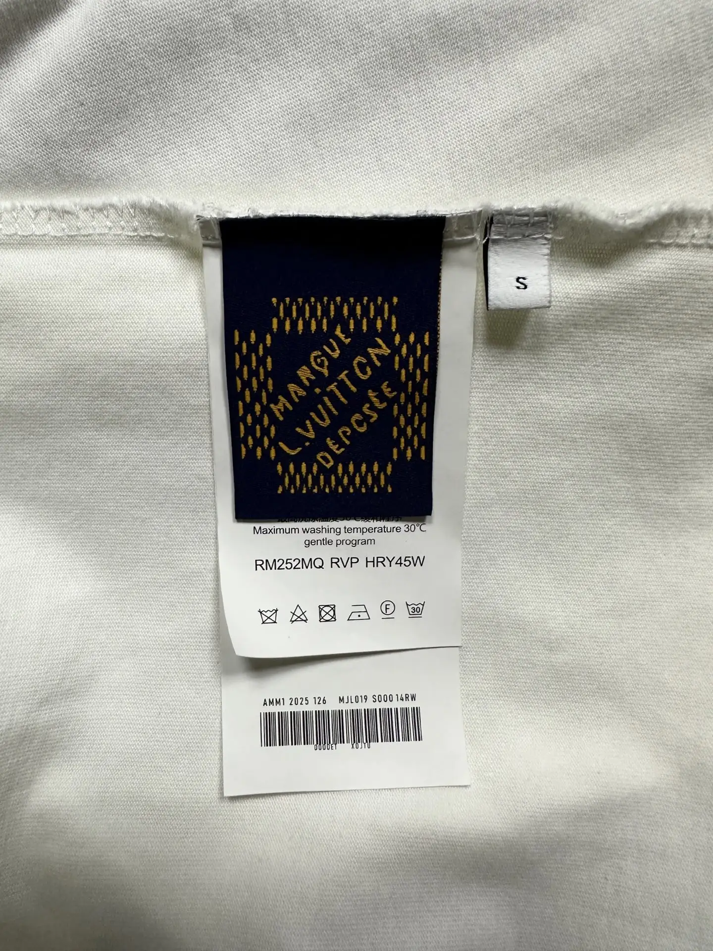 Embossed Logo Long-Sleeve T-Shirt D25015323 — view 9