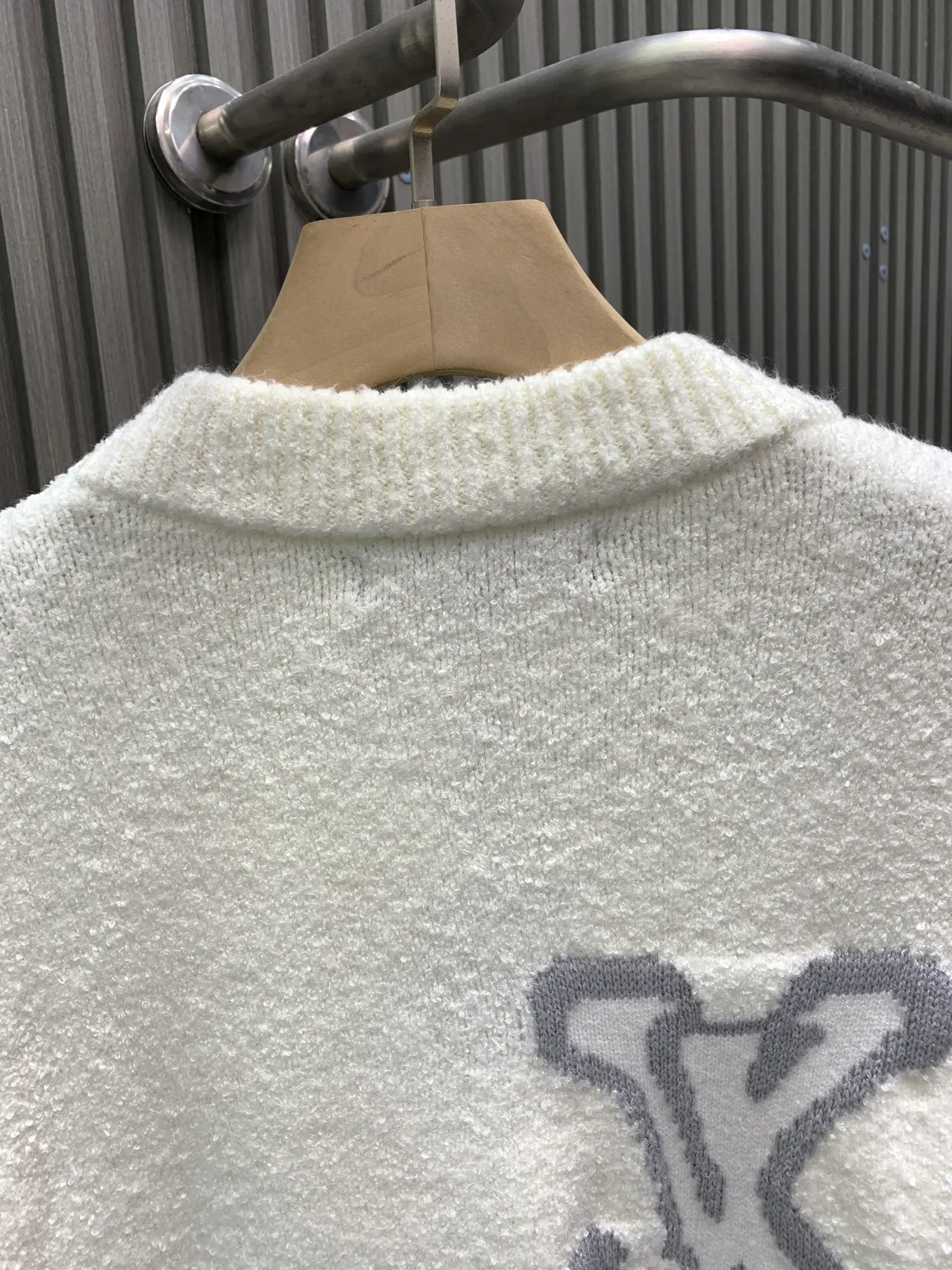 Logo Intarsia Wool-Blend Bouclé Sweater D25014136 — view 4
