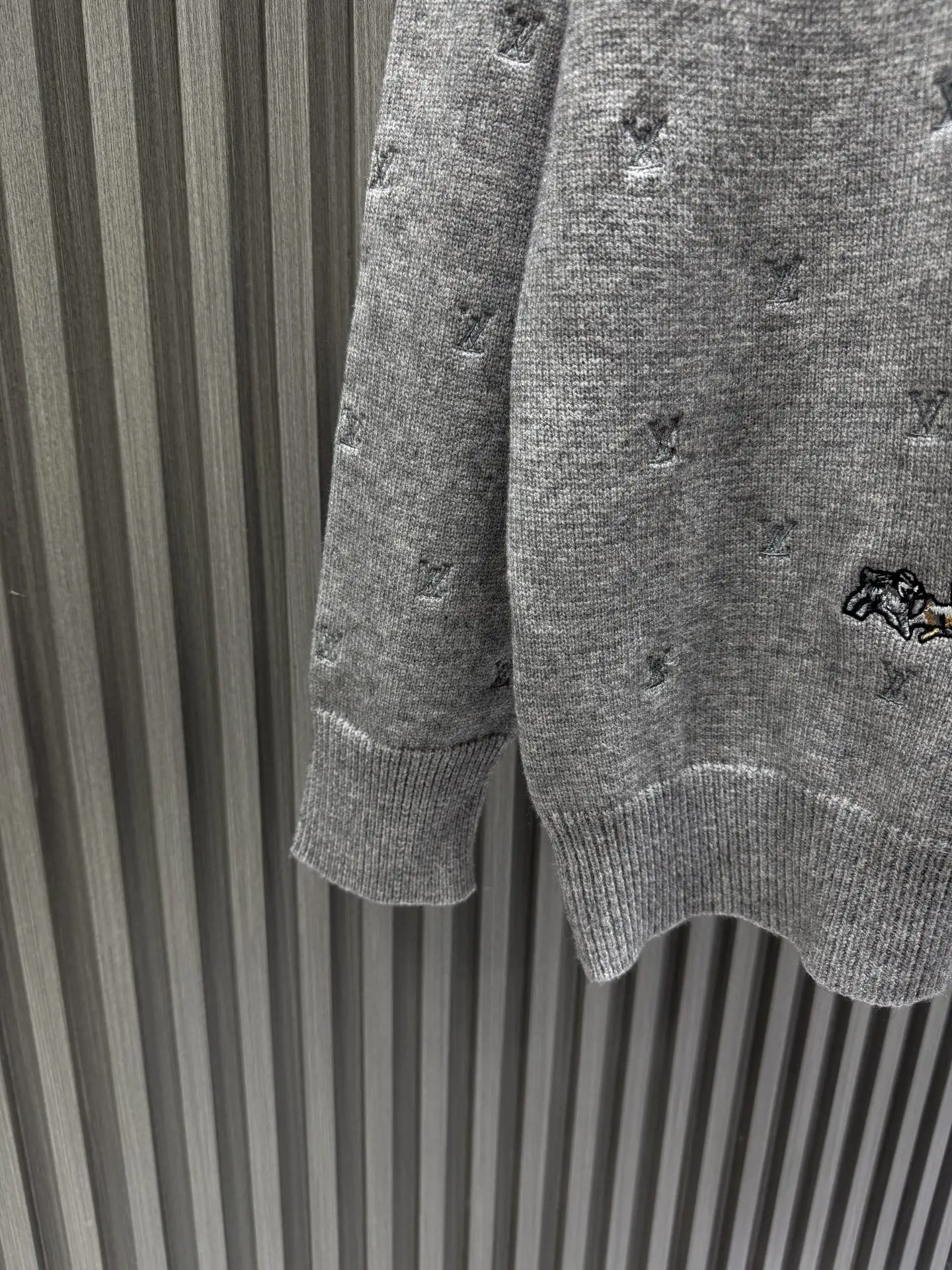 Embroidered Monogram Wool Crew-Neck Sweater D25014137 — view 9