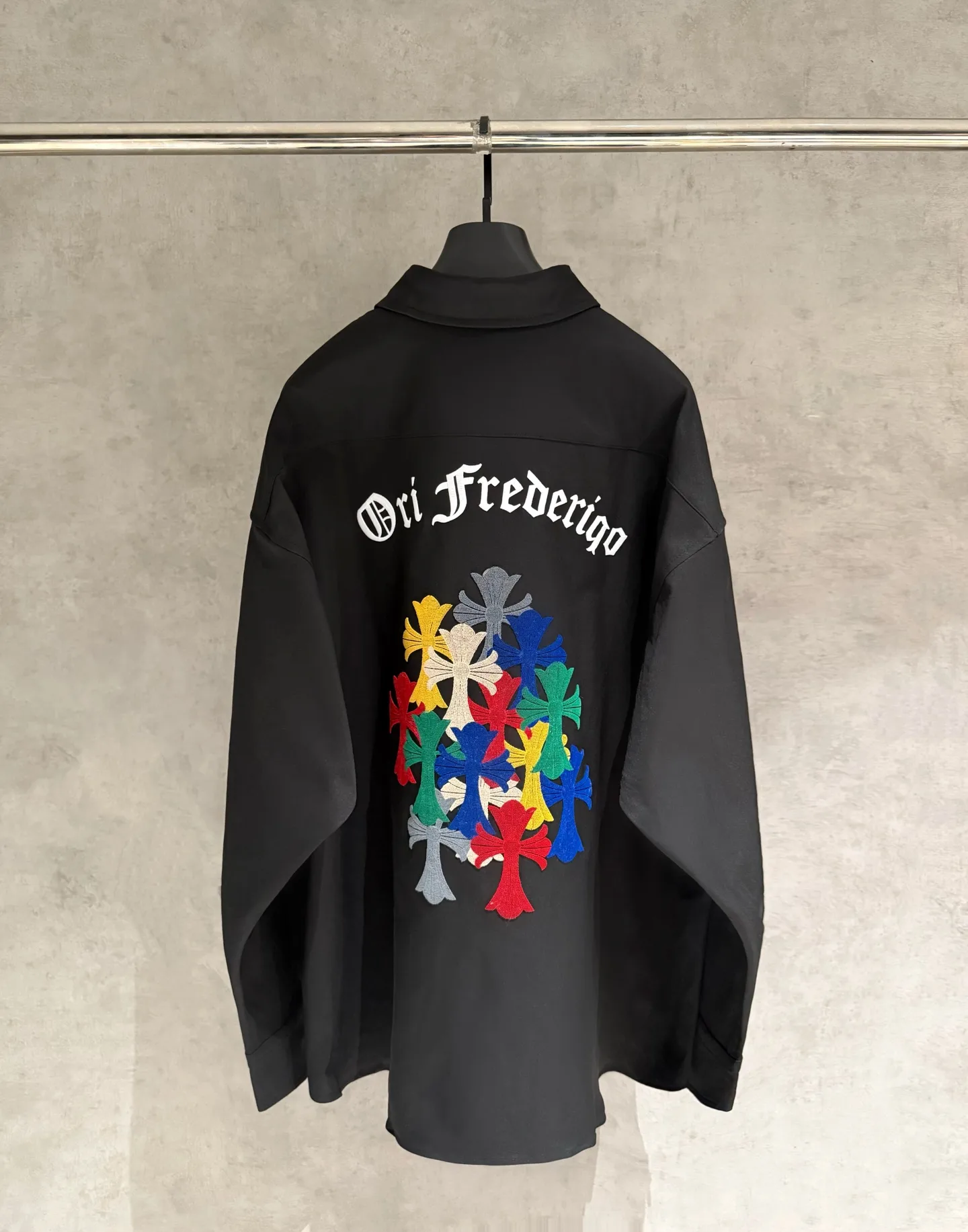 Embroidered Cross Oversized Cotton Shirt D25523676 — view 2