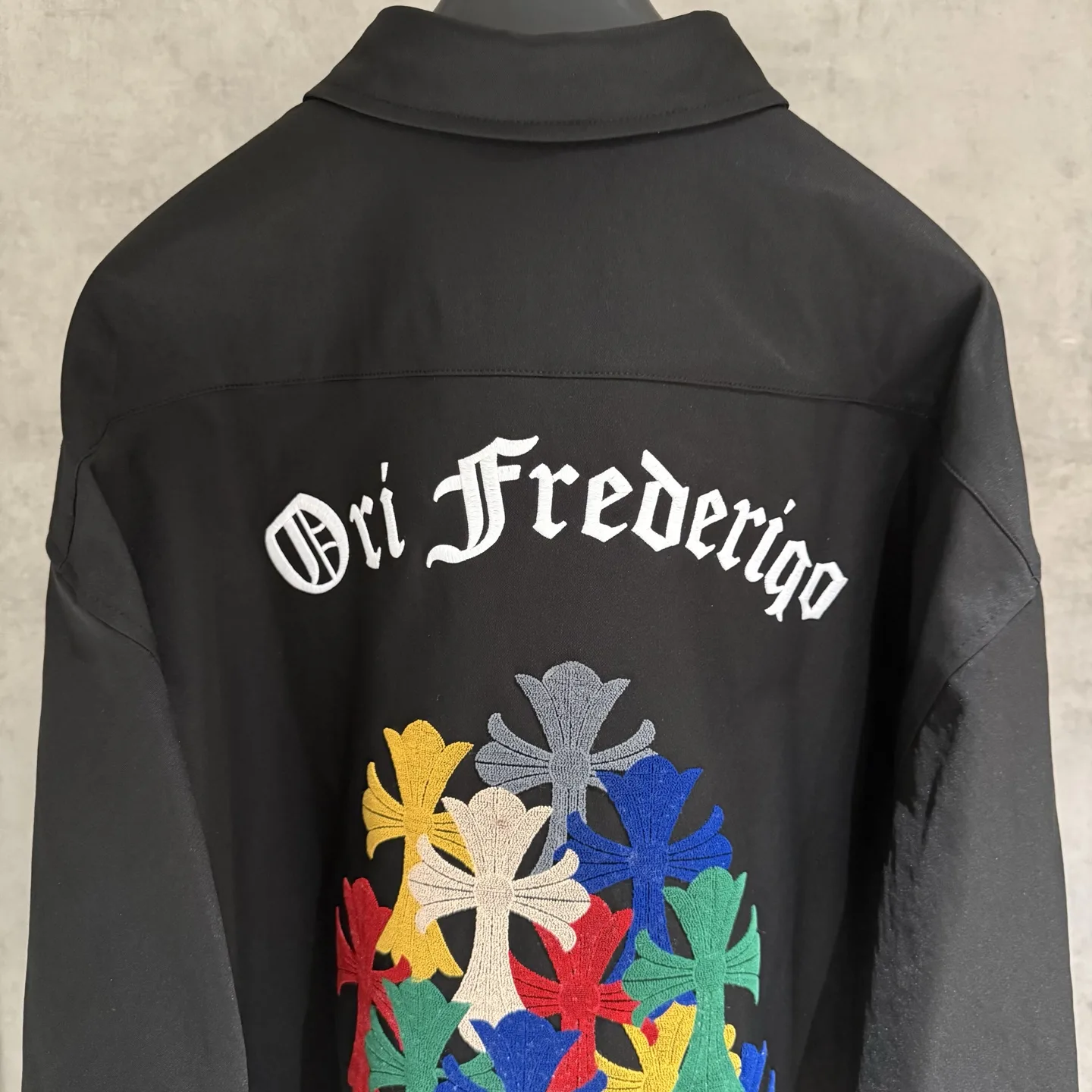 Embroidered Cross Oversized Cotton Shirt D25523676 — view 4